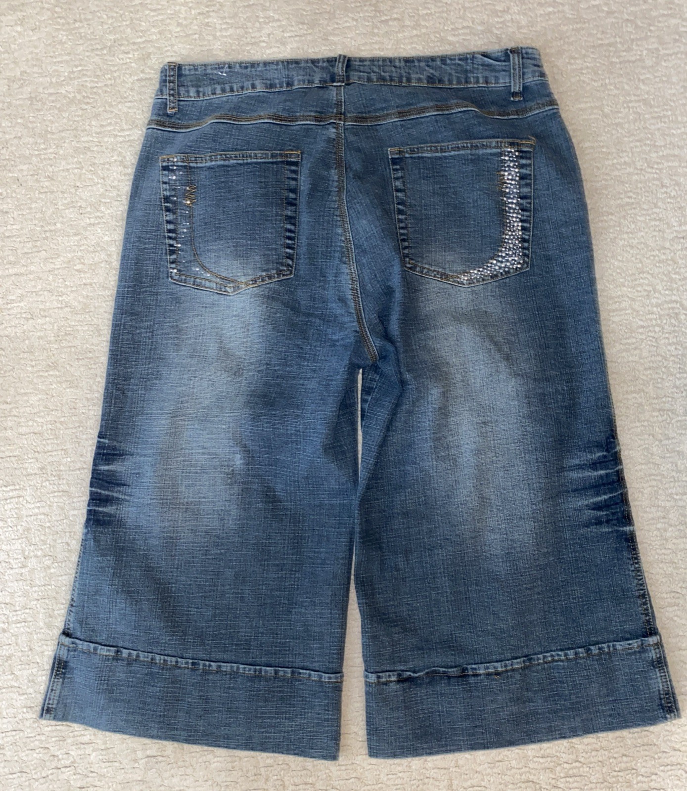 APOLLO JEANS Women’s Capri With Silver Stud Designs Size-21/22
