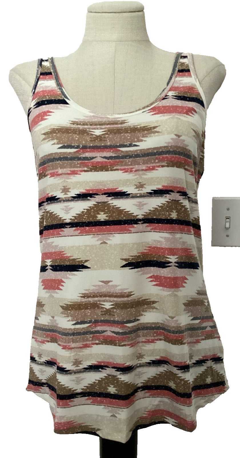 NO BOUNDARIES FITTED SOUTHWEST SCOOP Stretch Knit TANK SZ. Jr. XS*