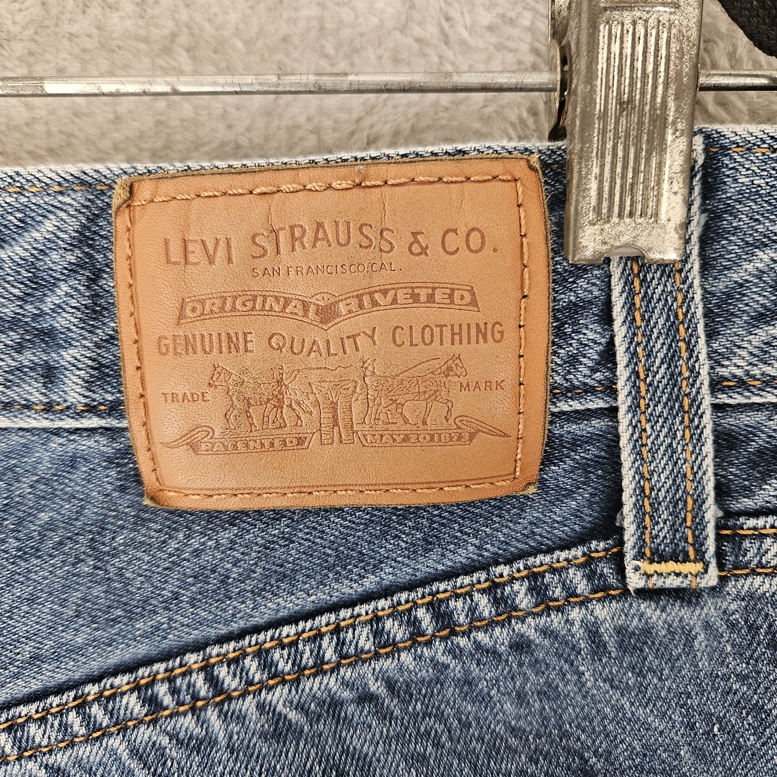 Levis Big E Ribcage Straight Ankle Jeans Women’s Size 27×27 (Actual 27×27) Blue