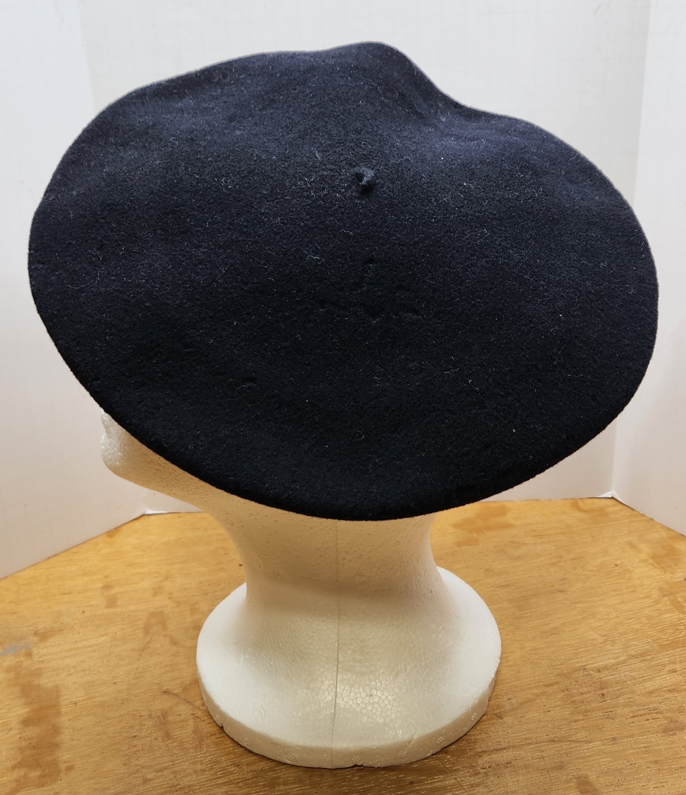 Foulard Basque Beret 100% Wool Made In France No Size Tag 6.25 ” Dia Moth Damage