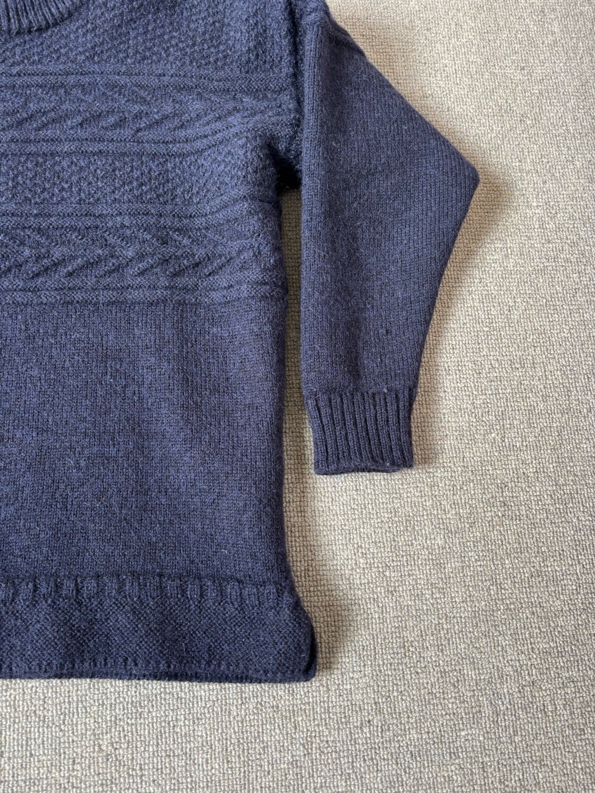 Traditional Guernsey British Wool Naturally Fisherman Jumper Navy Gansey M