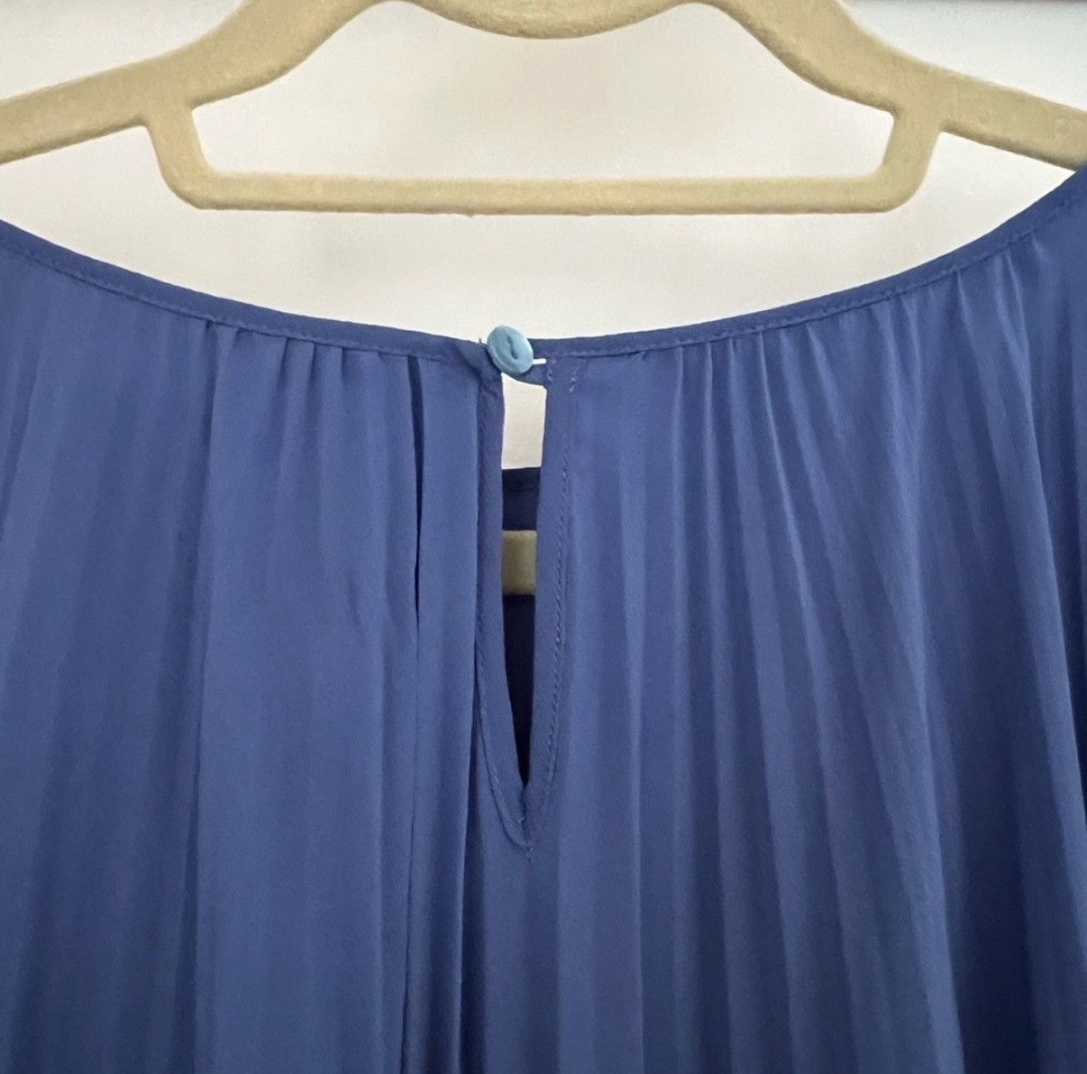 Perriwinkle Blue Max Mara Pleated Dress, Size 6, Excellent condition