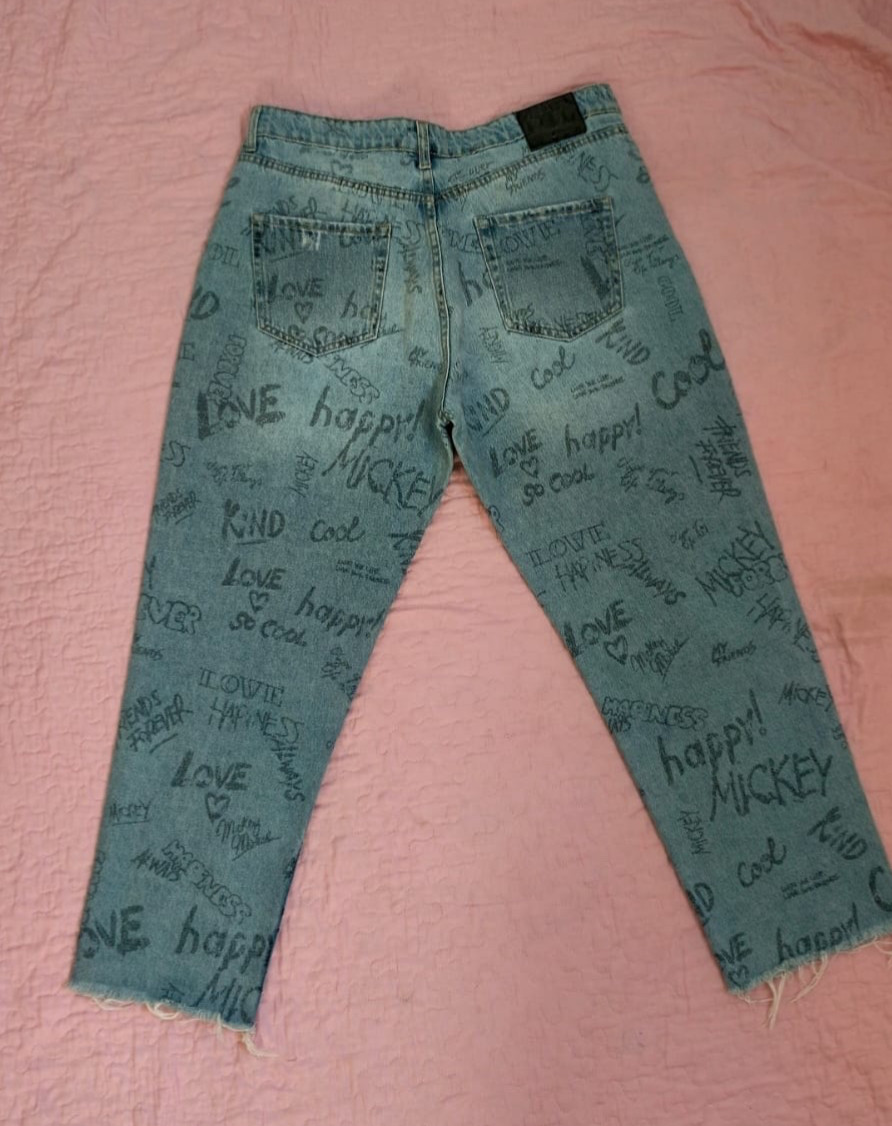 Disney Mickey Mouse Stradivarius Mom Jeans EUR 44 UK16 Graffiti Print
