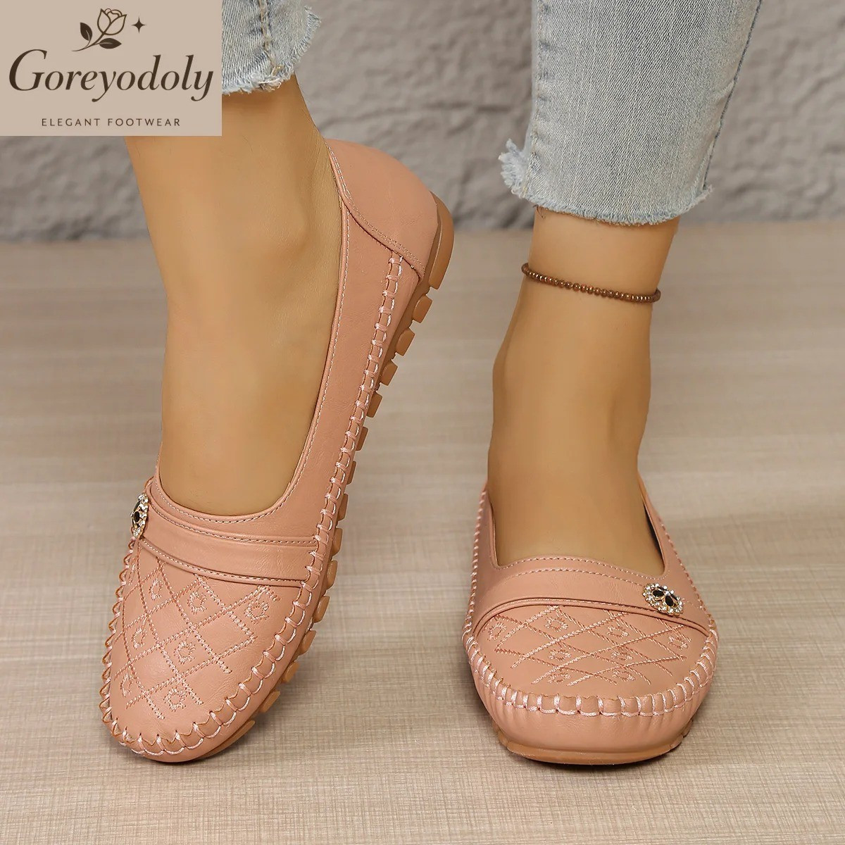 Women’S Quilted Loafers Slip on Flats Lightweight Non Slip Walking Shoes