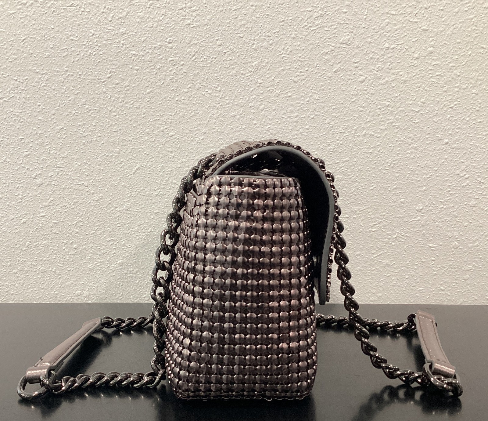 Kurt Geiger Kensington Chainmail Gunmetal 10.5″ x 6″ x 4″ Crossbody Large Eagle