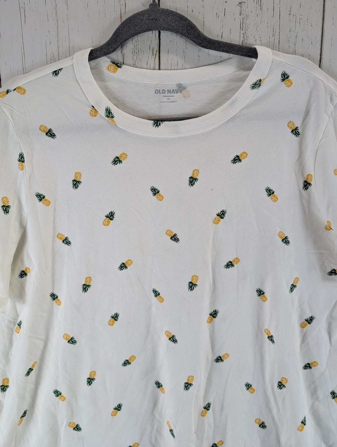 Old Navy Size XL Womens Multicolor Pineapple Print Short Sleeve Cotton Top