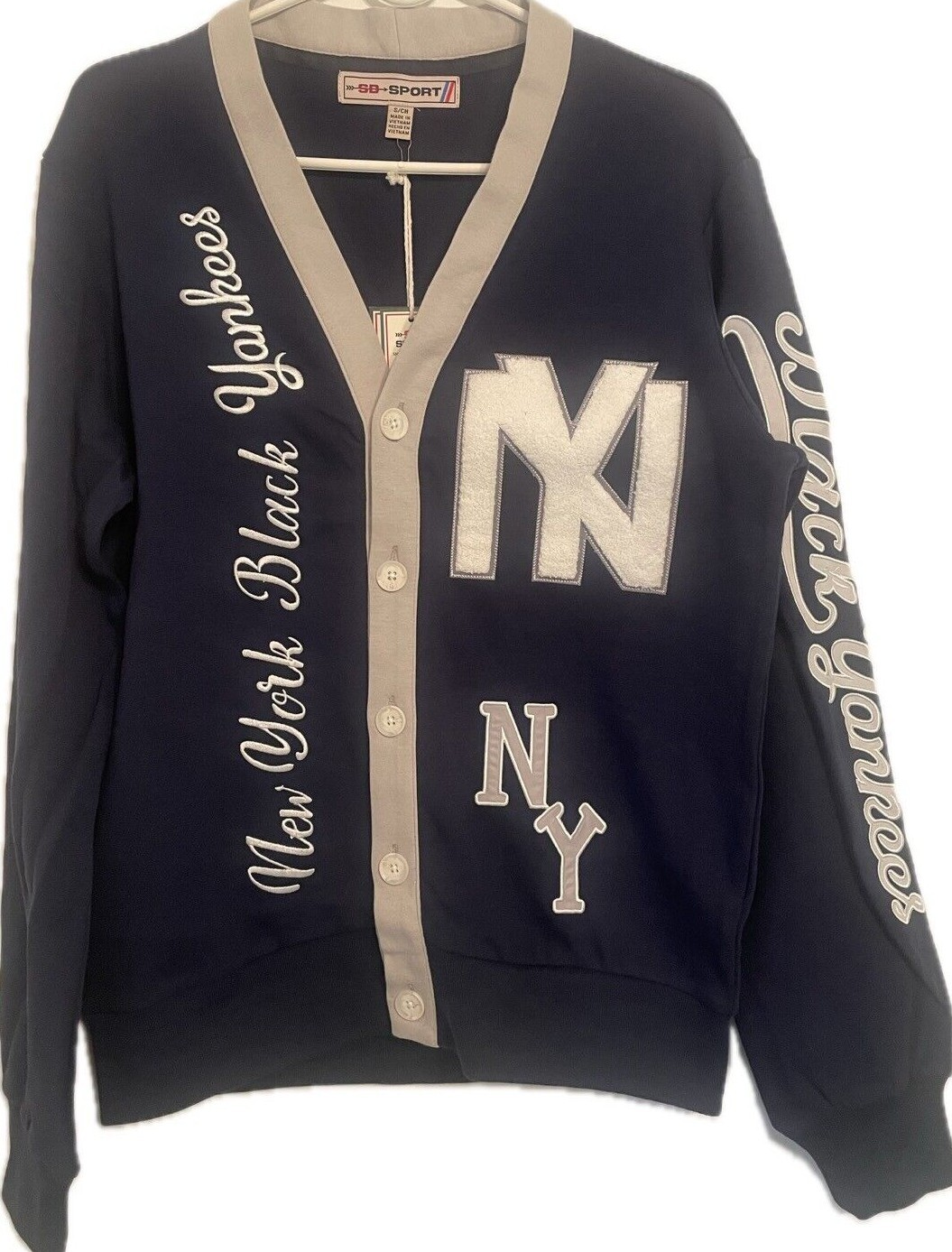 Men’s SD Sports “Black Yankees” Button Down Cardigan – Navy Blue / Gray / White