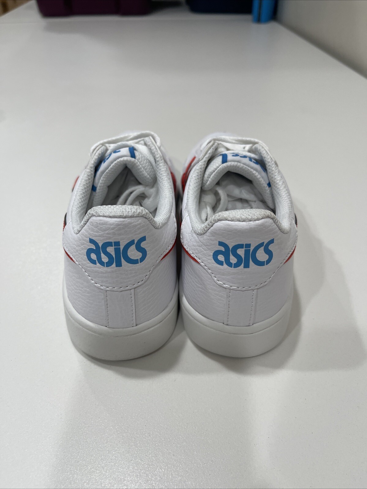 ASICS Japan S White/ True Red Size 4