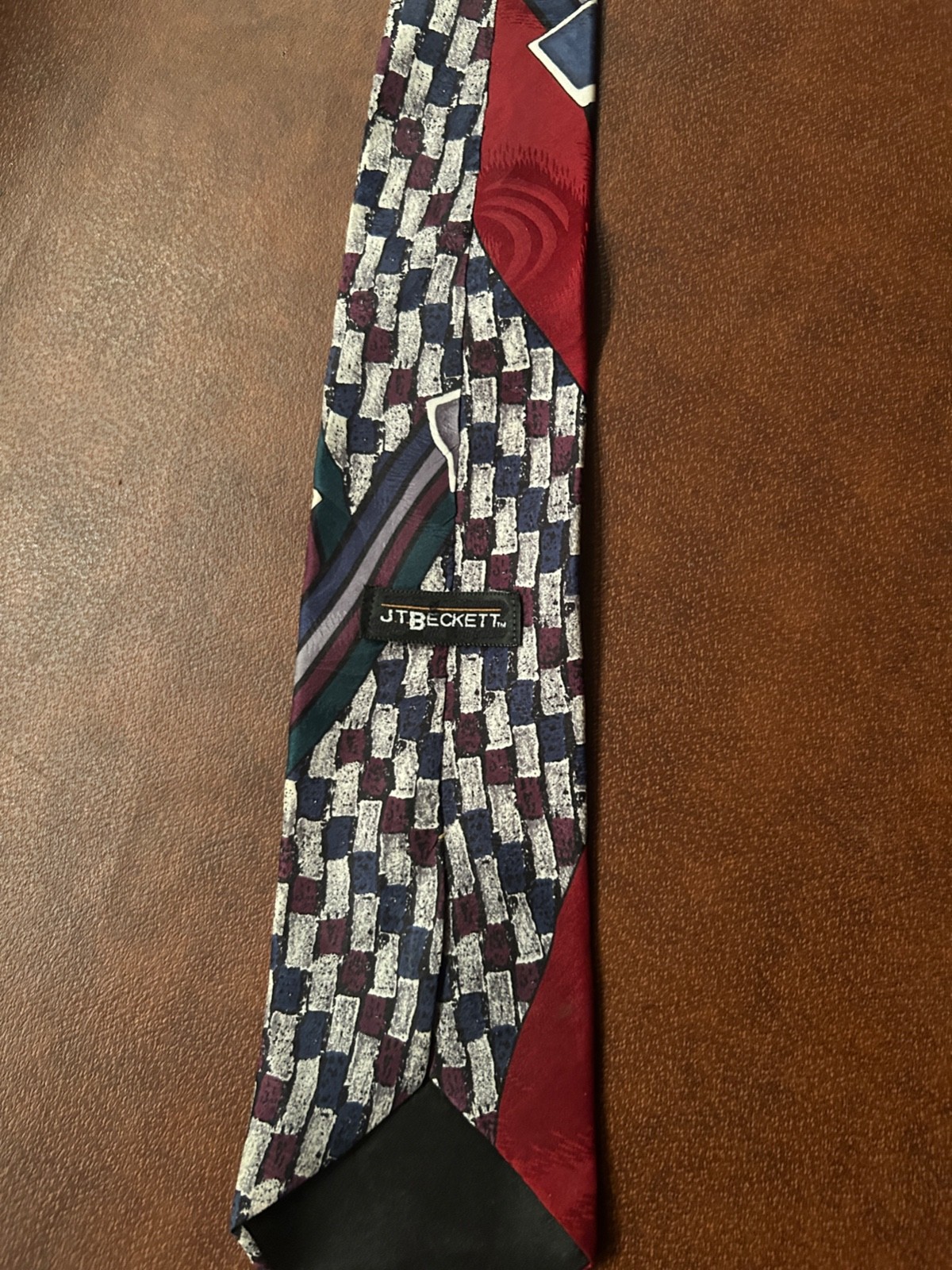 J.T. Beckett Unique Abstract Red/Green/White/+ Classic 57”-60” Dress Formal