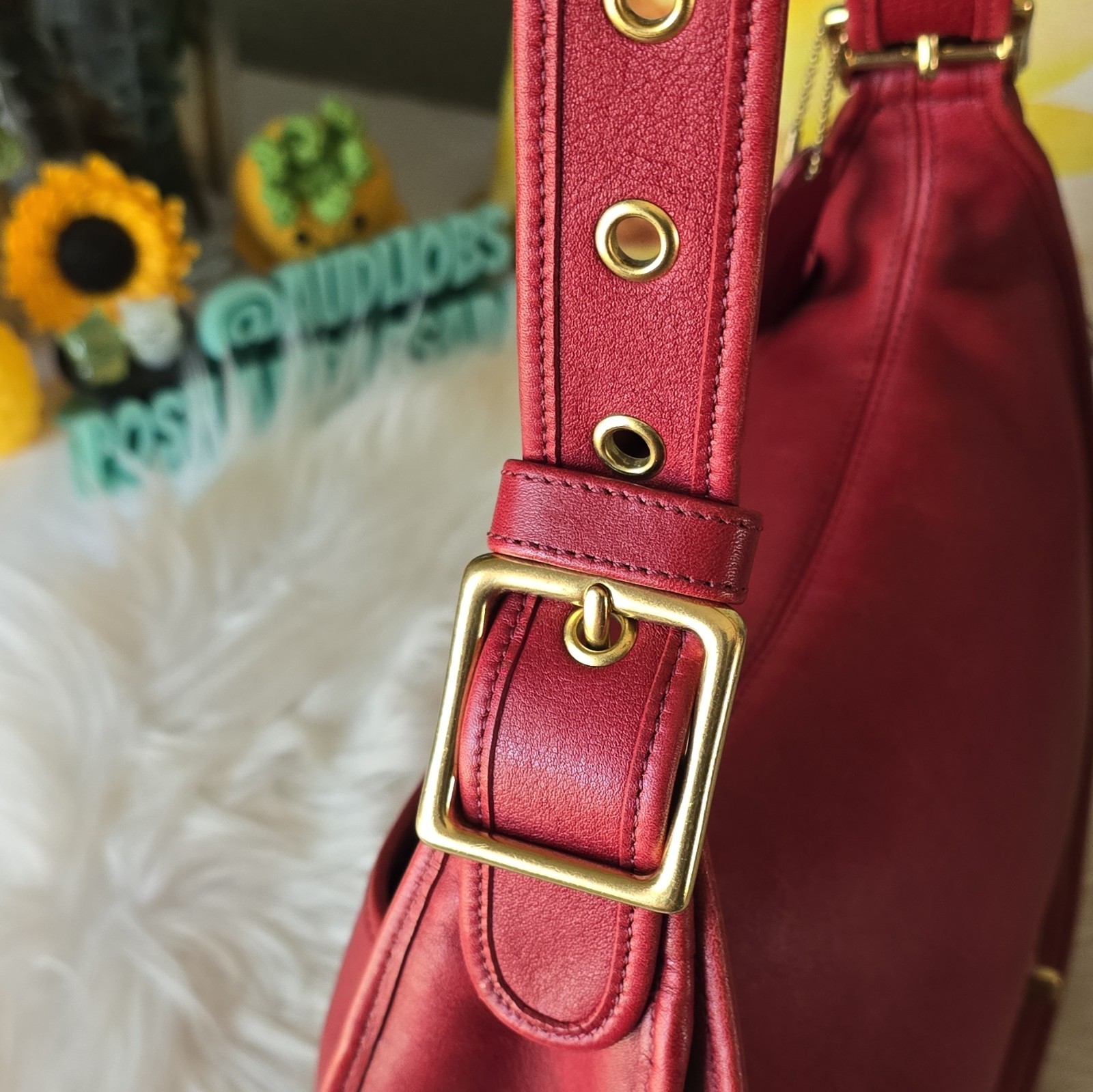 Coach Red Small Crescent Shoulder Bag Turn Lock Gold Hardware Hang Tag