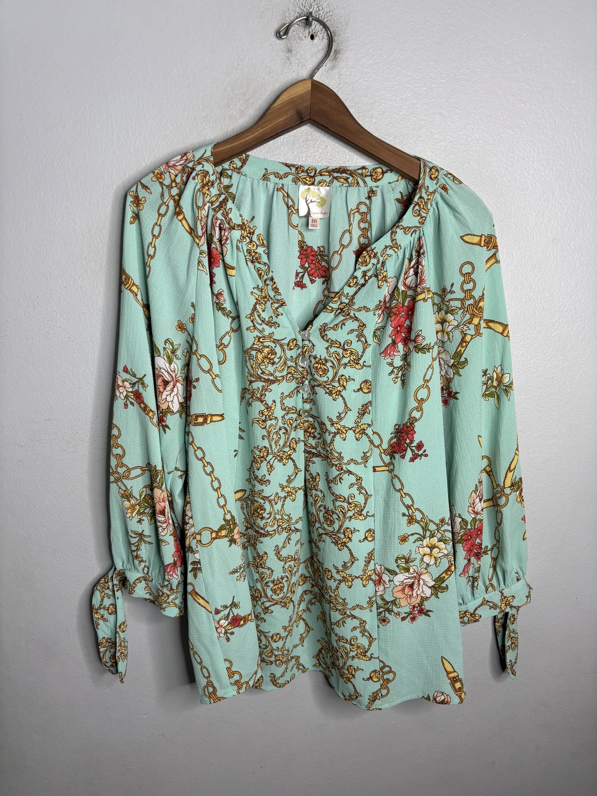 Fig and Flower Blouse Womens Medium Blue Floral Chain Print Button Up Boho Top