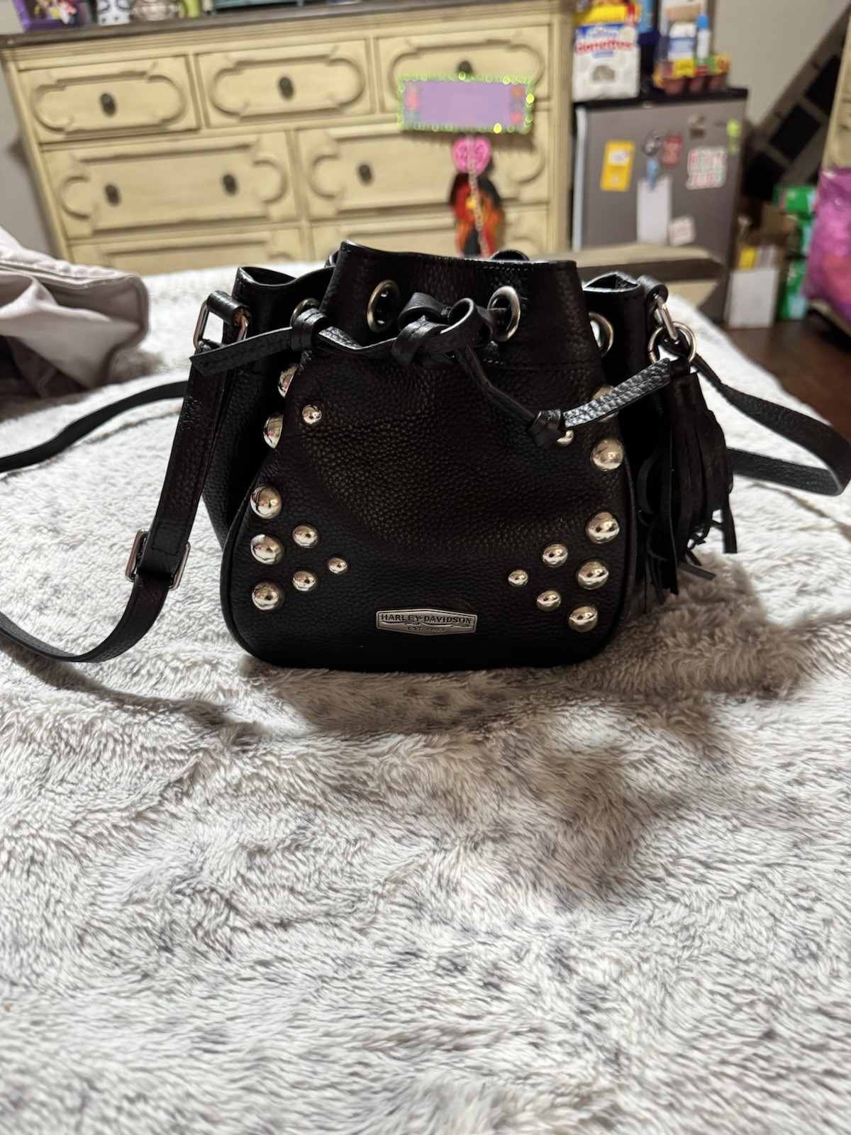 Harley-Davidson Black Studded Pebbled Bucket Crossbody Bag Silver HW Pockets