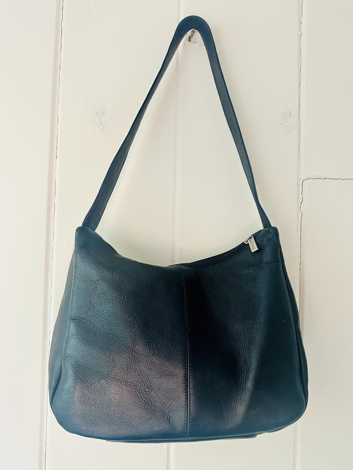 Le Donne Black Leather Crescent Hobo Bag Handmade Colombian Vaquetta Minimalist