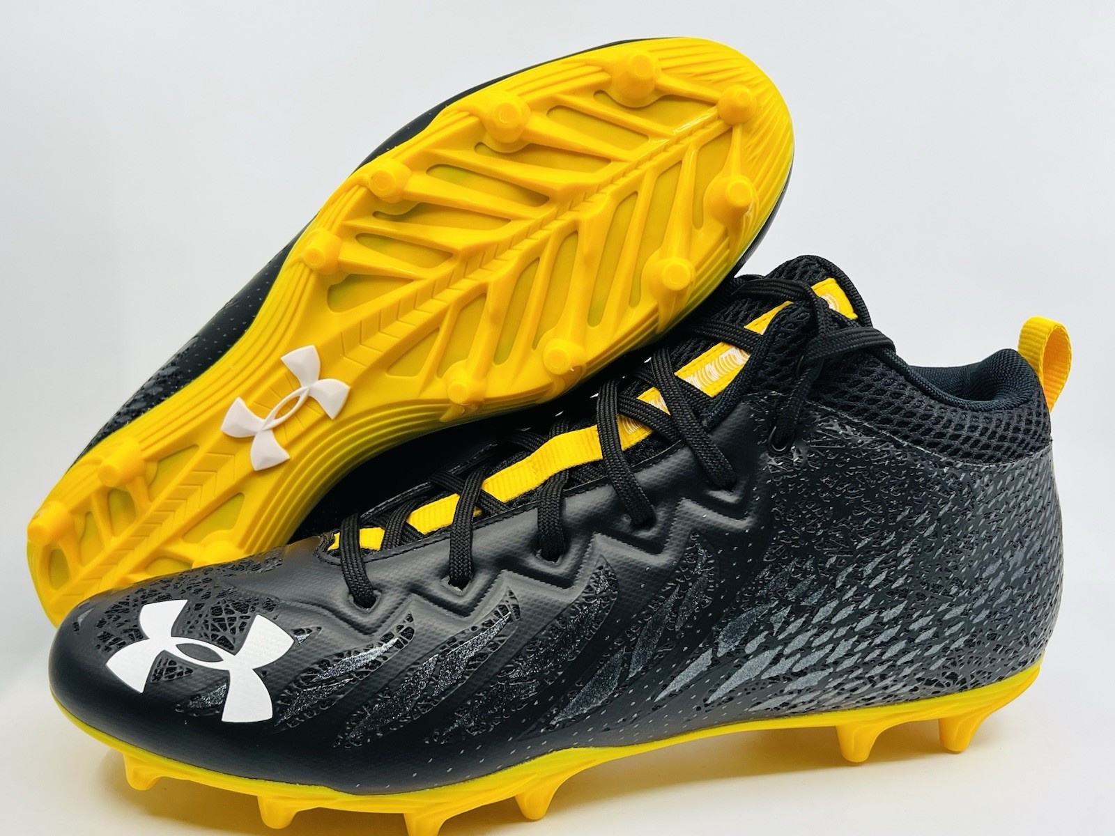 Size 12.5 Under Armour Spotlight Football Cleats Black Yellow 3023963-009 Men