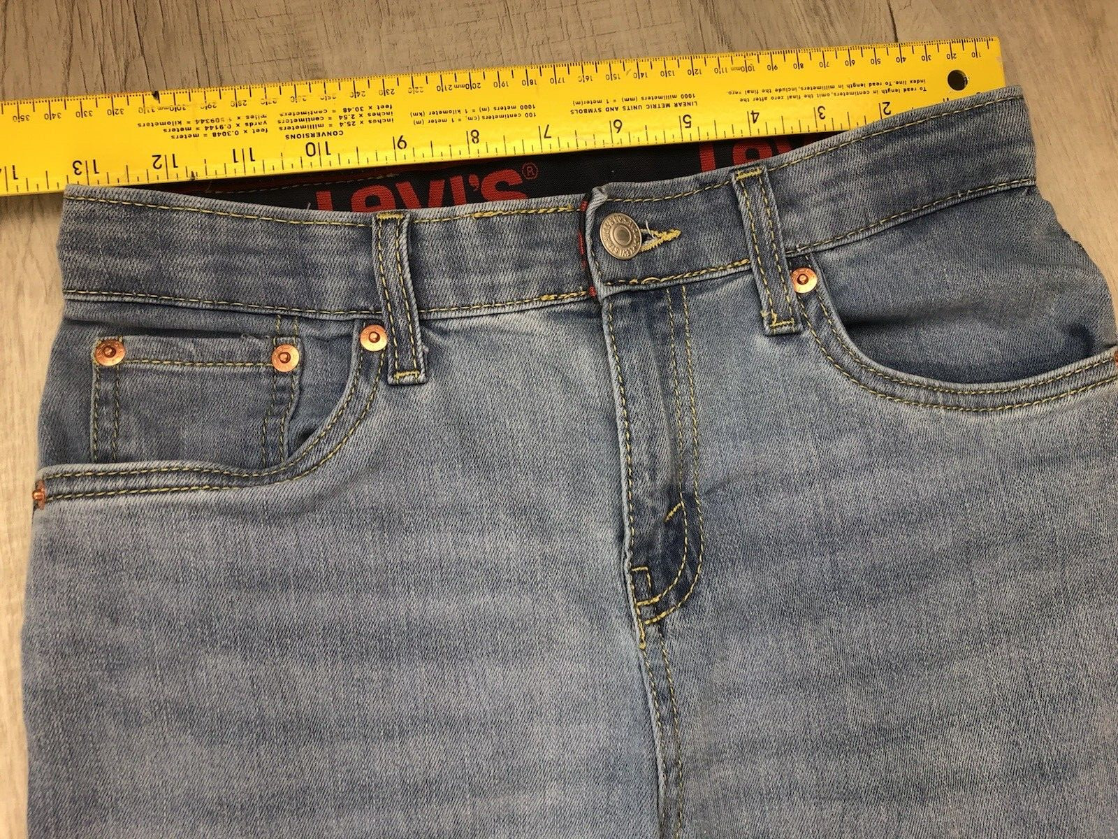 Levi’s 514 Jeans Lite Blue Denim Womens Tag Size 14 Reg W27xL29 (Actual 26.5×28)