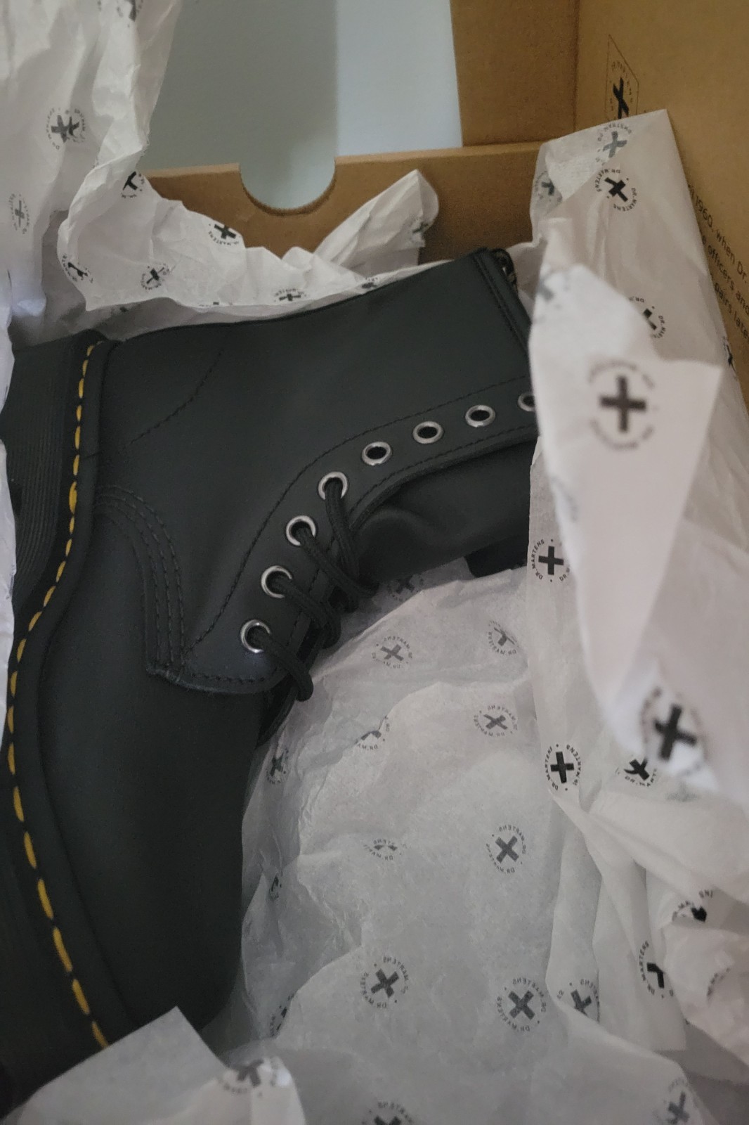 NIB Dr. Martens 1460 Black Leather Combat Utility Boots W5 Lace Up 8 Eye New
