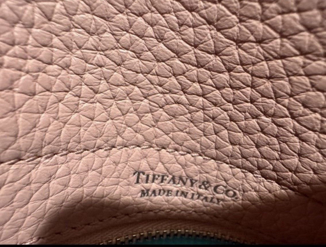 Tiffany & Co. Pink Heart Top Handle Bag Zip Closure Detachable Chain Strap