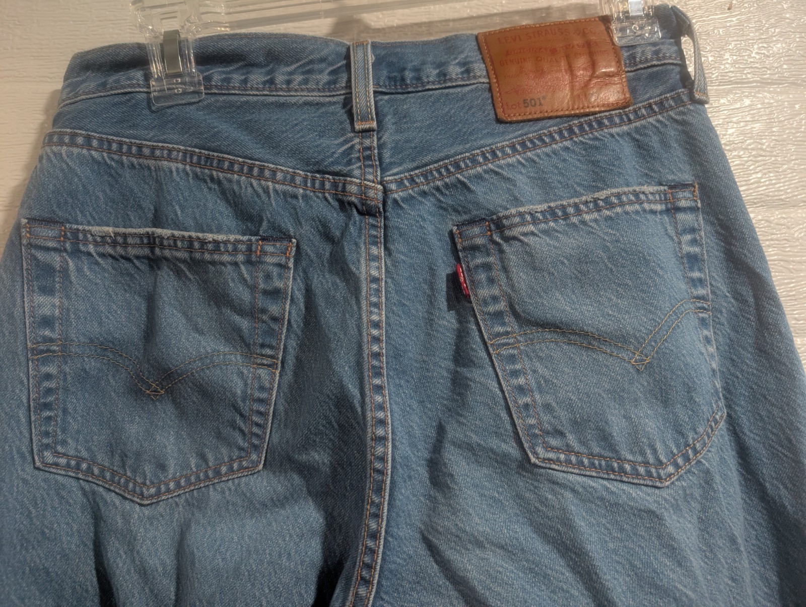 Levi’s 501 Premium Men’s 5-Pocket Straight Blue Medium Wash Denim Jeans Button