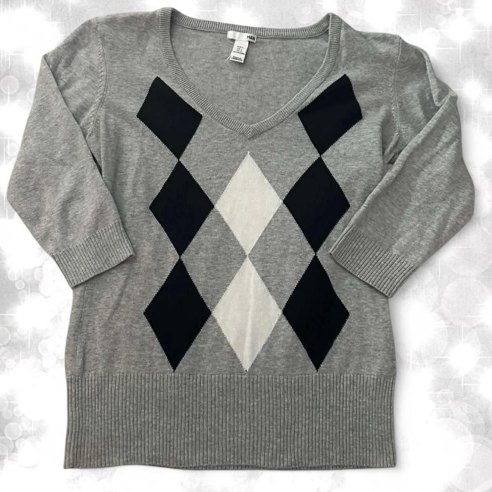 Y2K Classic grey argyle 3/4 sleeve sweater, minimalist top