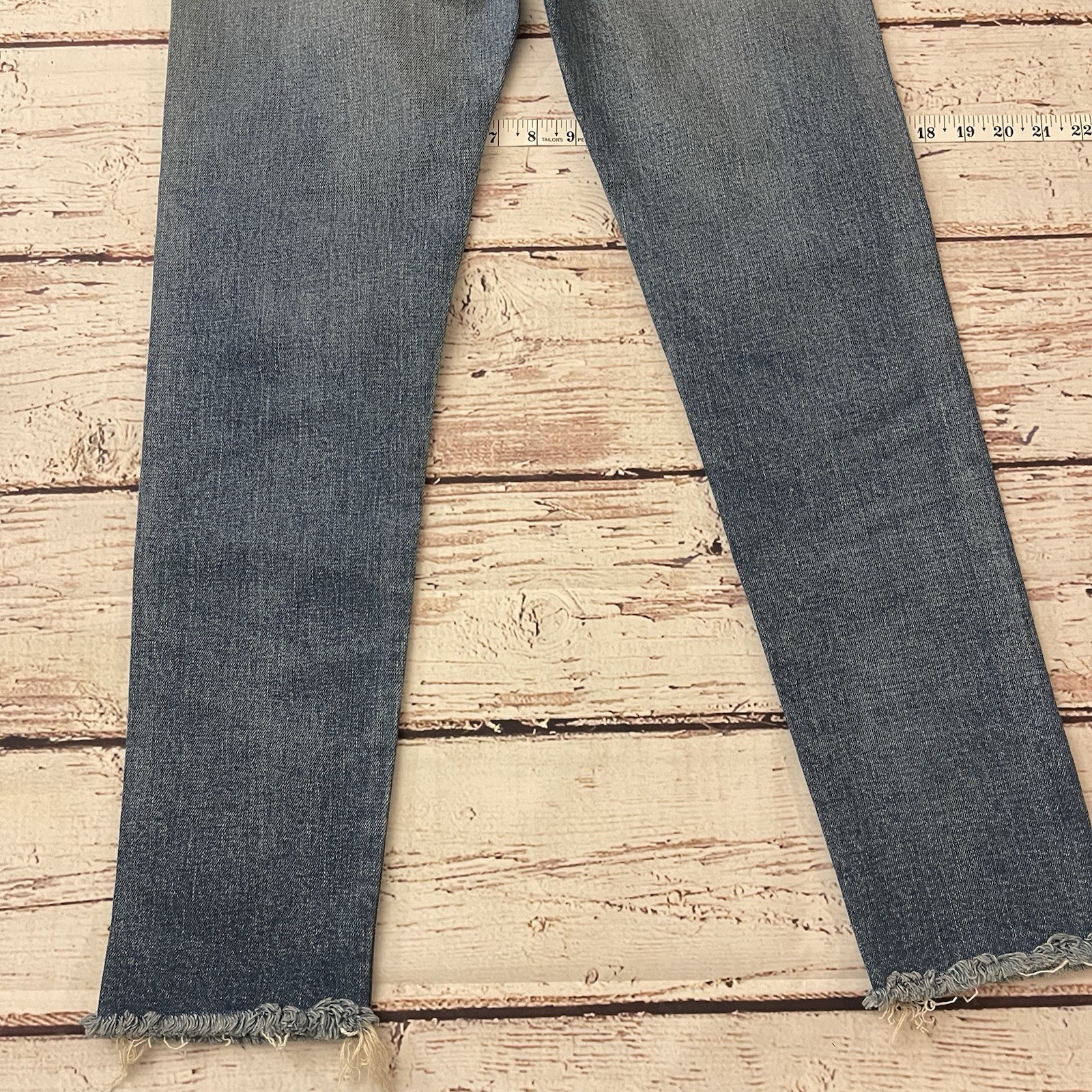 Levi’s Studio Taper Made In Japan Jeans Sz 27 Inseam 29” Made & Crafted Sample