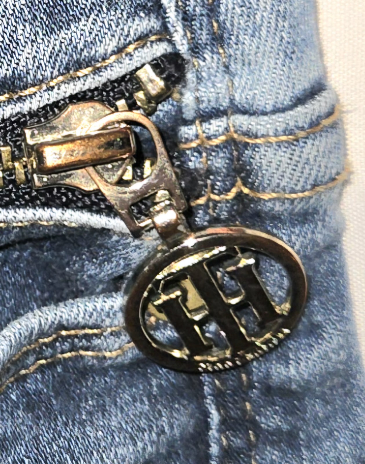 TOMMY HILFIGER Gramercy Pull On Skinny Jeans Size 6 Blue Jeggings Charm Pockets