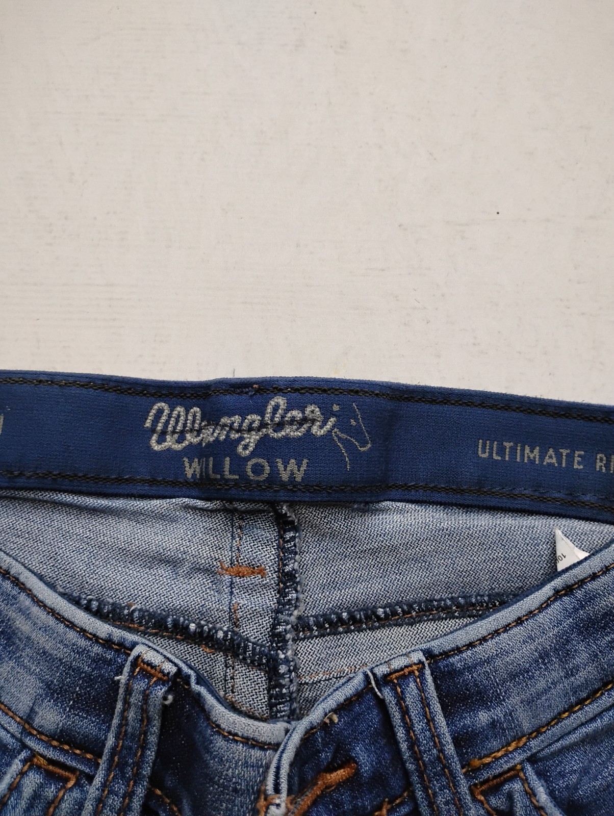 Wrangler Willow Bootcut Ultimate Riding Jeans Womens 8 Blue Denim Mid Rise