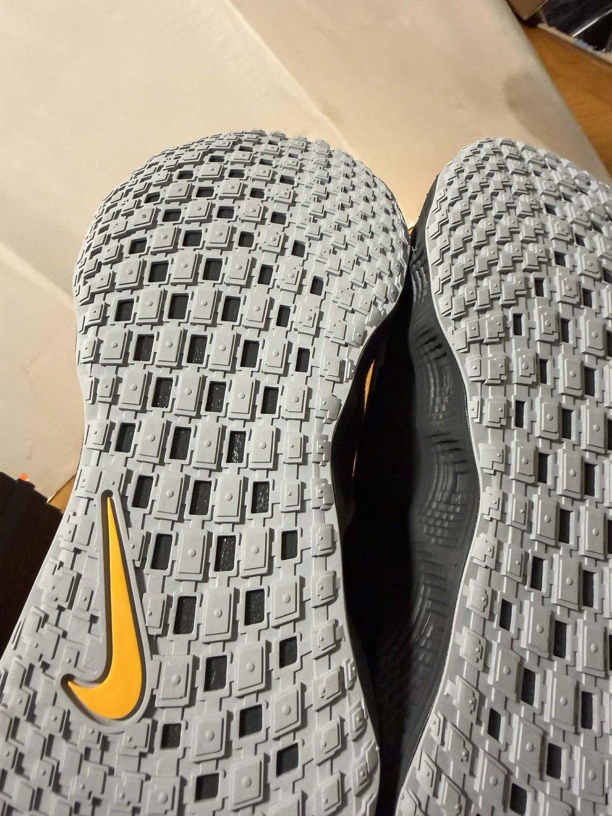 Nike Ava Rover Wolf Grey Vast Grey DX4215 004 Men’s Size 9