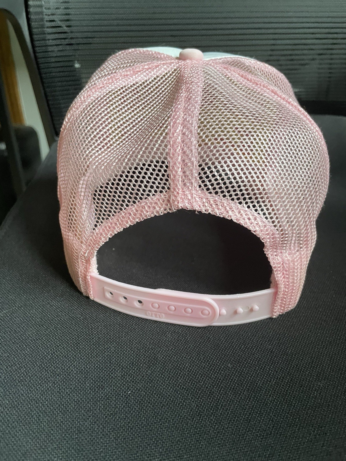 Spider Sp5der Young Thug Silk Web Bank Pink/White Trucker Hat Adjustable