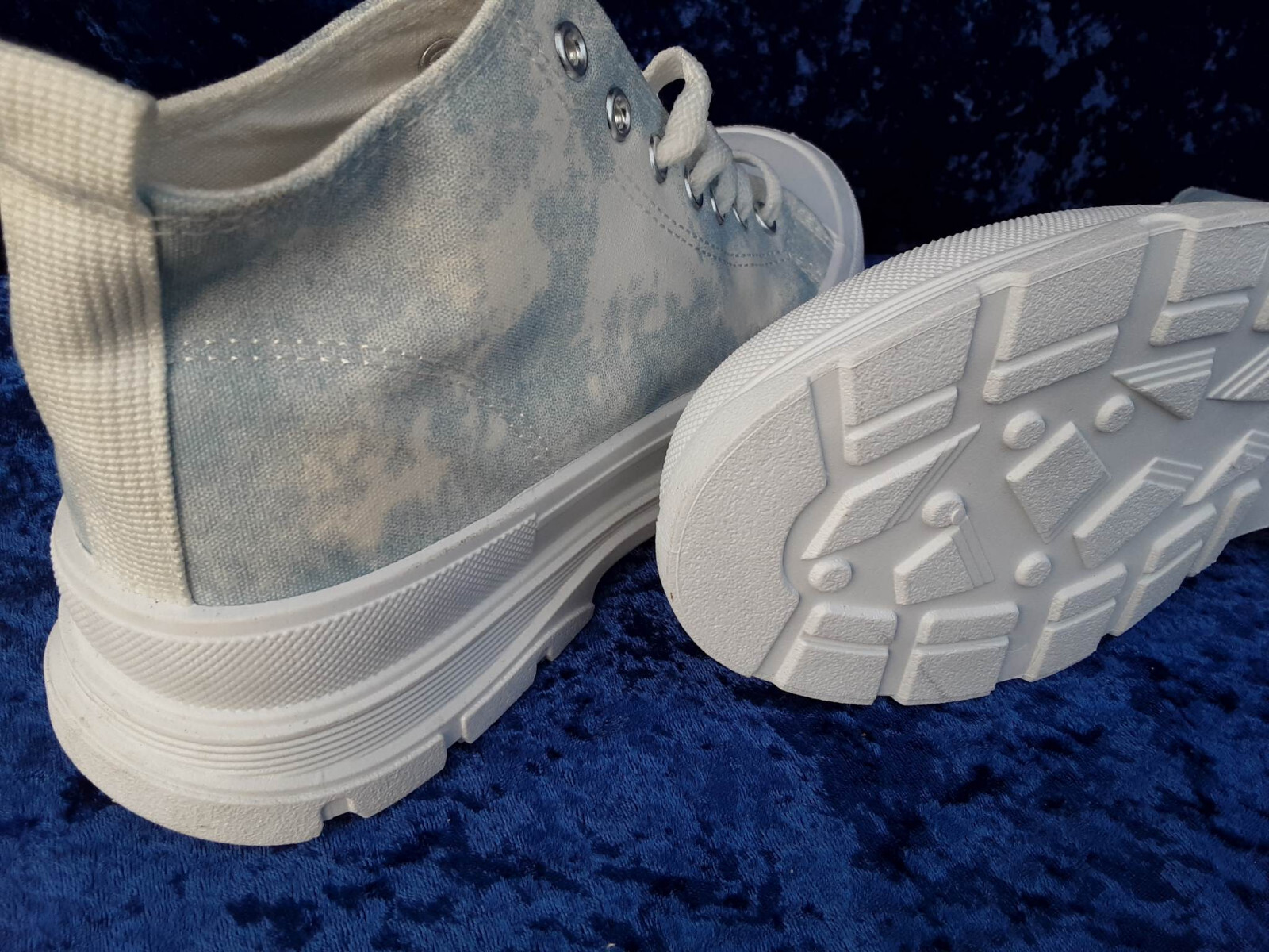 Top Price casual shoe, everyday shoe, sports shoe, sizes: 36,37,38,39,40,41, NEW