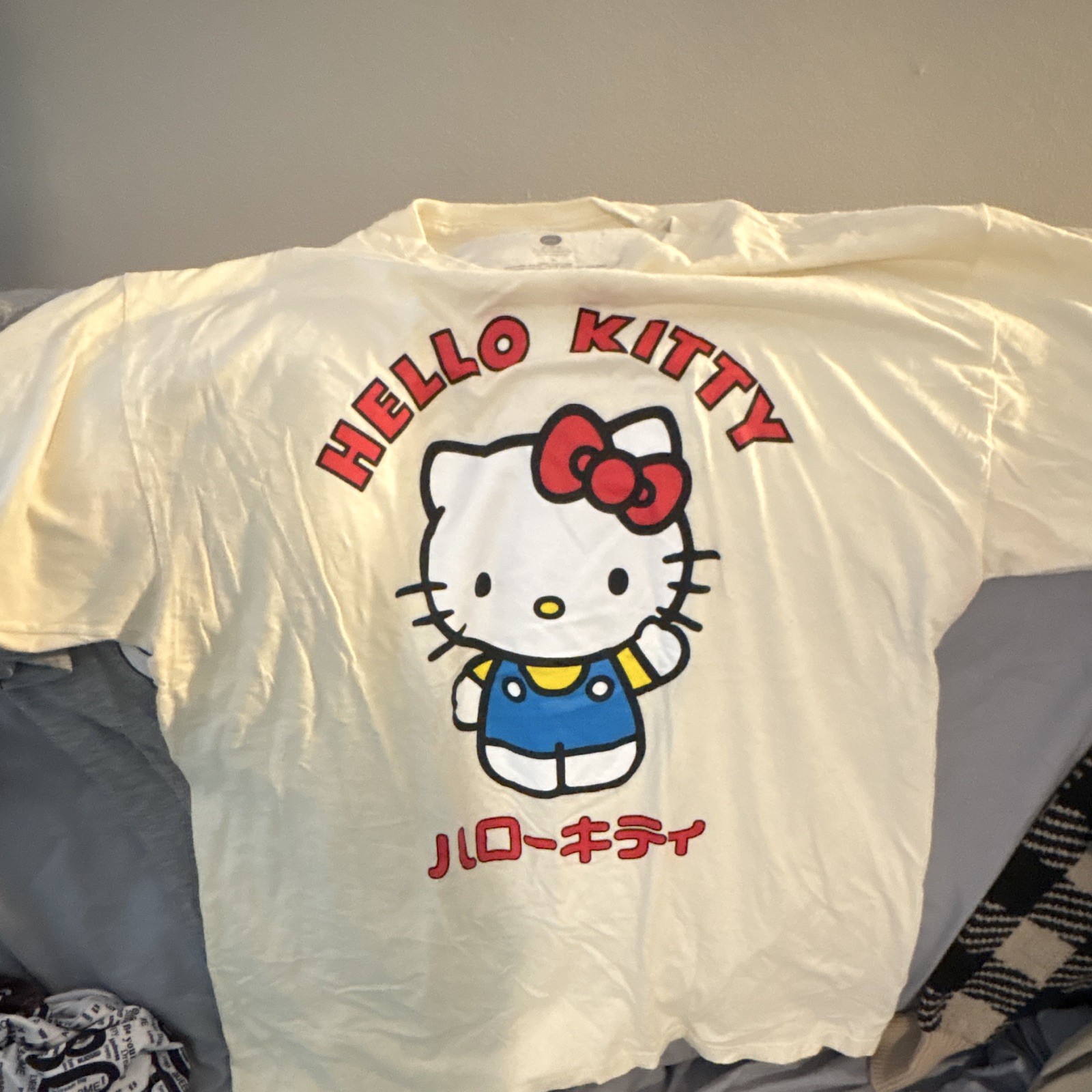 Sanrio Hello Kitty Unisex Adults M White Graphic Print Crew Neck T-Shirt