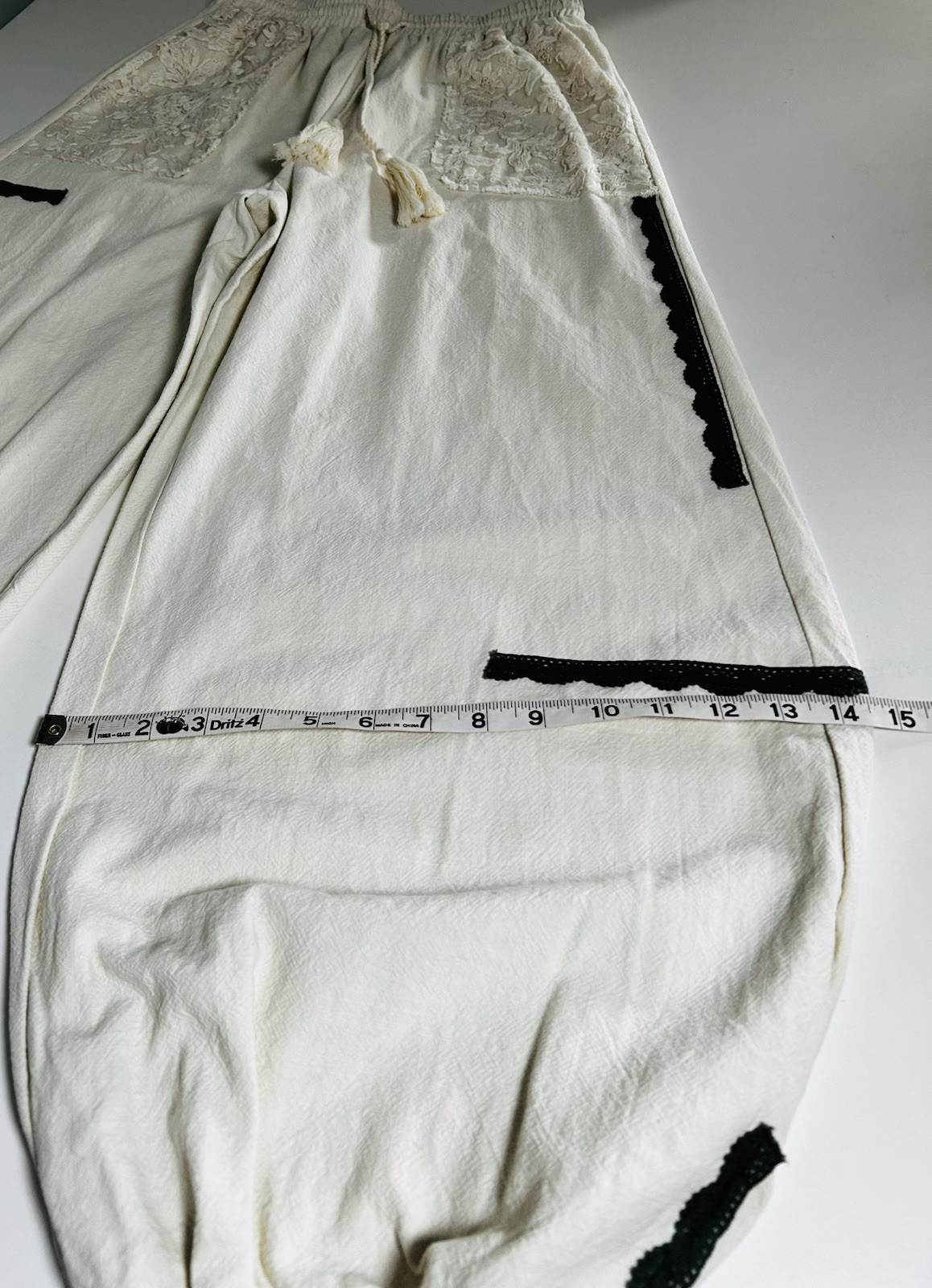 NWT Mello Women’s S Ivory Cotton Embroidered & Lace Balloon Leg Pull On Pants