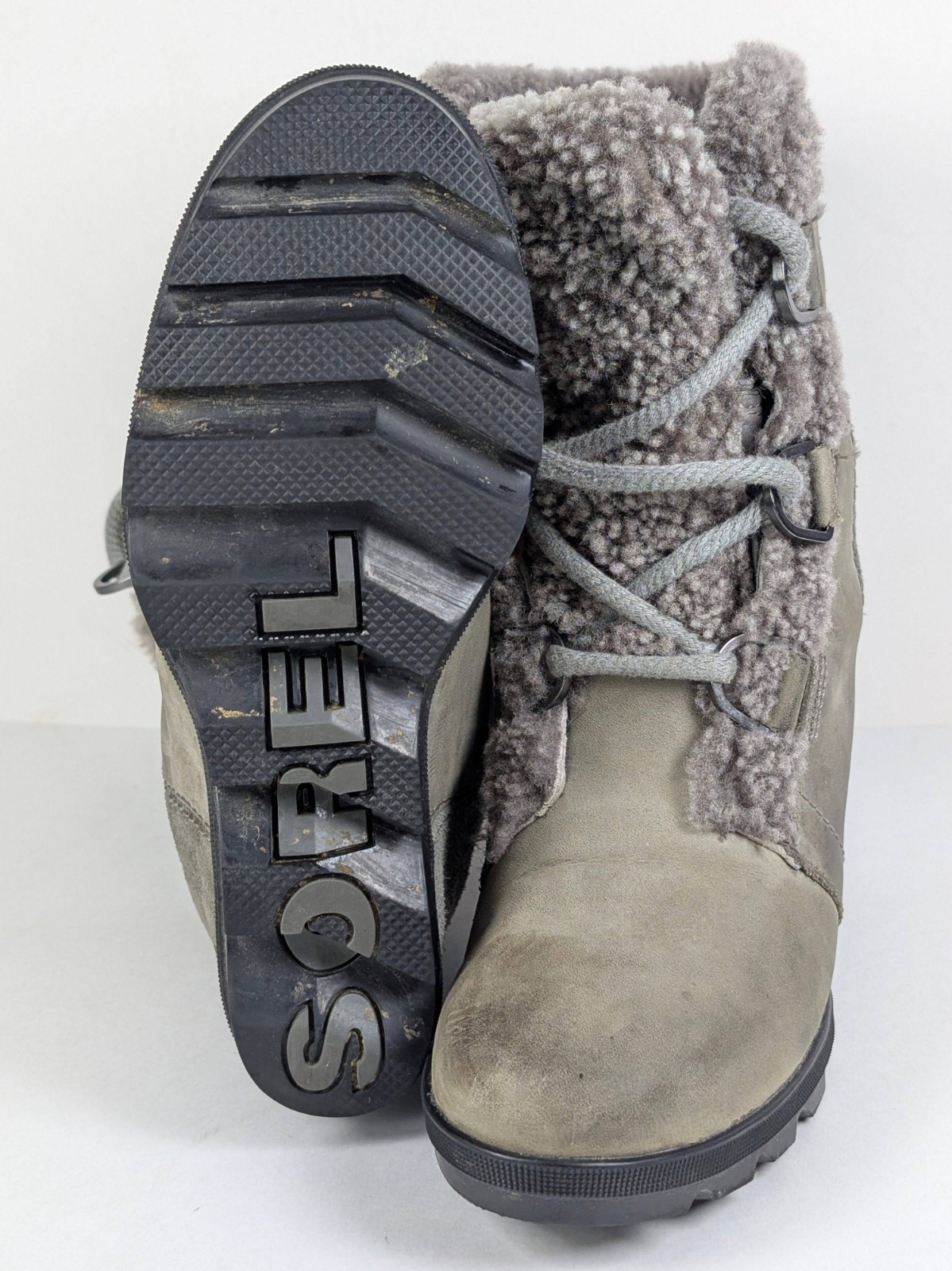 Sorel Joan of Arctic Wedge Shearling Women’s Size 8 M Gray Suede Boots Lace Up