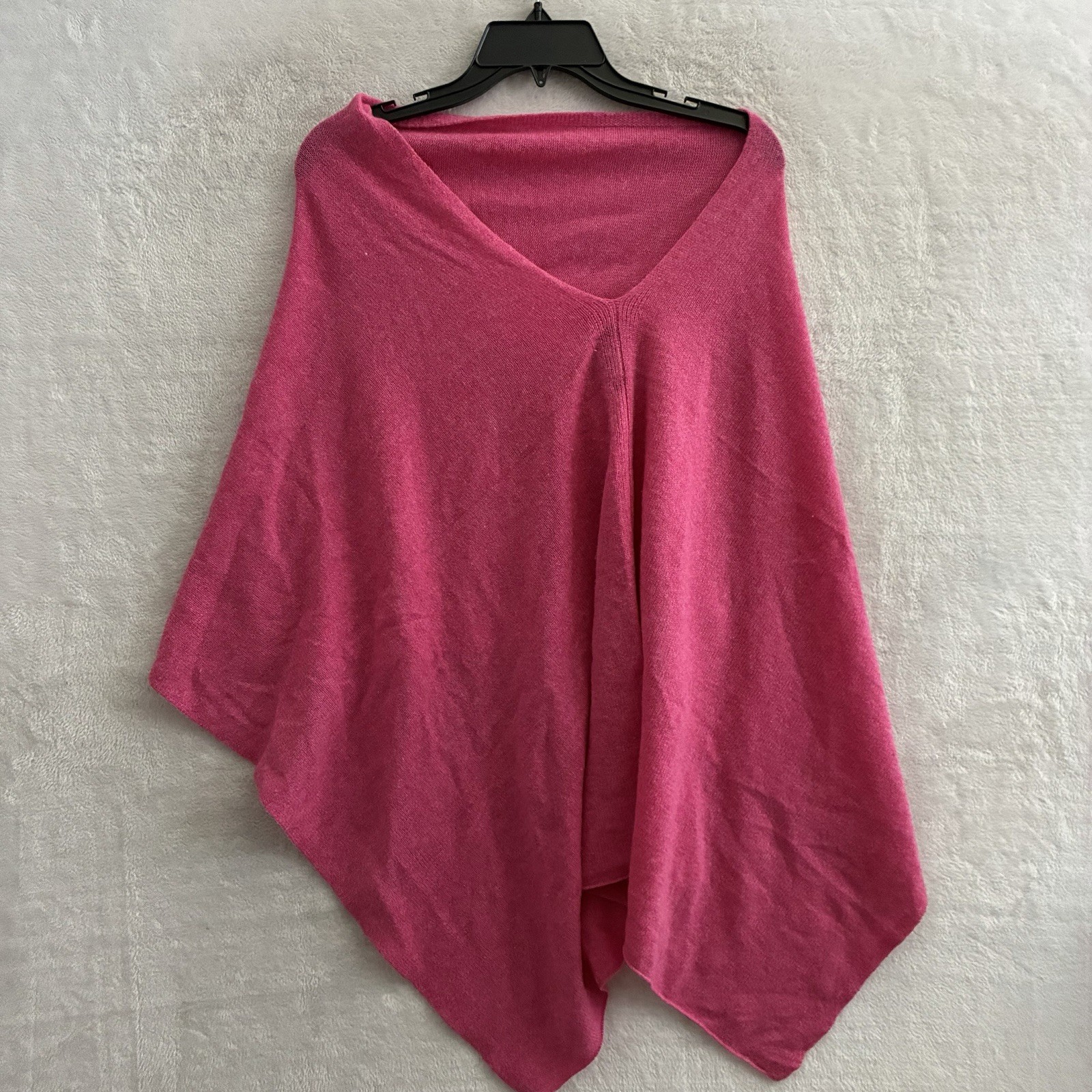 Claudia Nichole Womans Poncho Pink Solid One Size Cashmere Round Neck Pullover