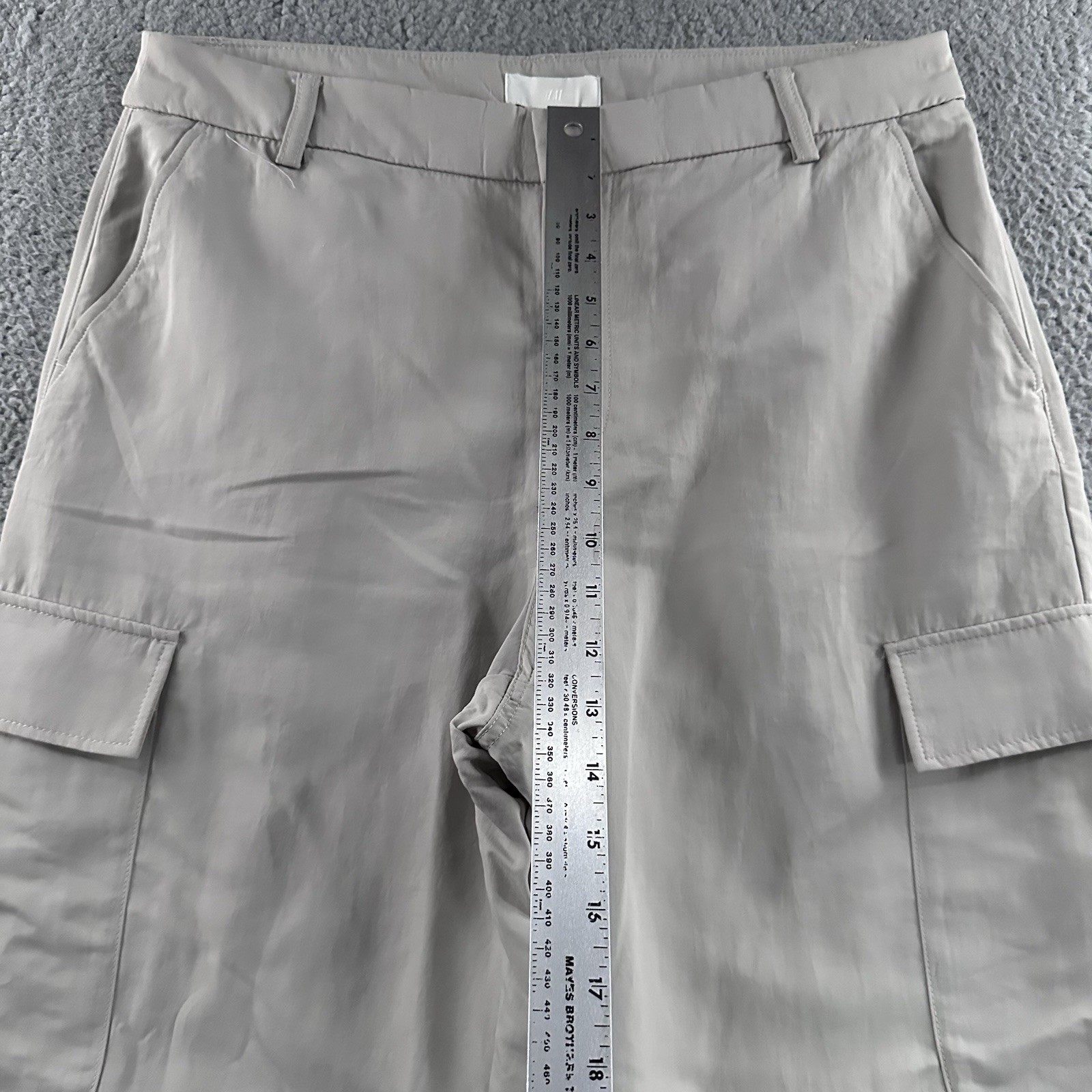 H&M Divided Womens Pants Beige Size 14 Parachute Pant Cargo 100% Polyamide