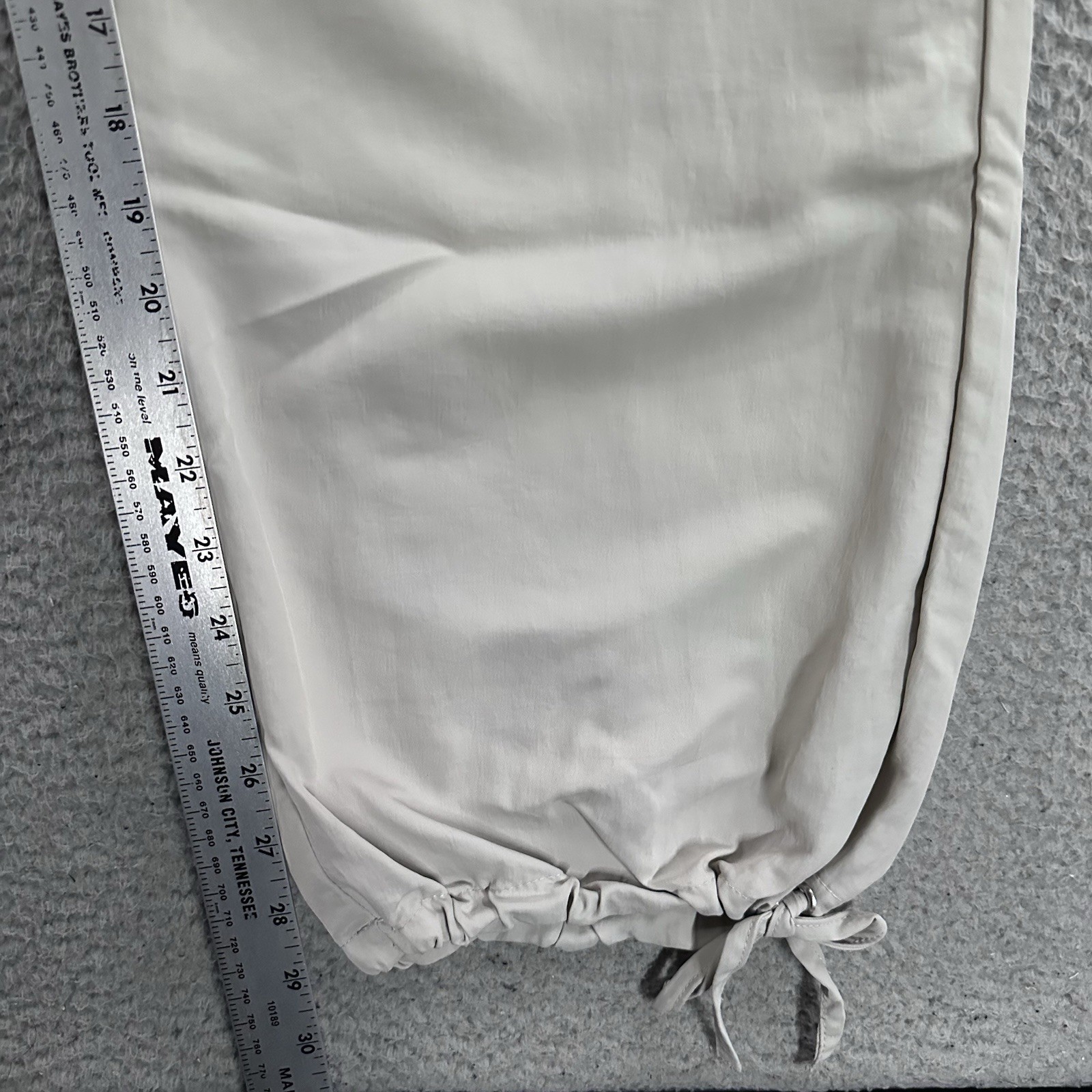 H&M Divided Womens Pants Beige Size 14 Parachute Pant Cargo 100% Polyamide