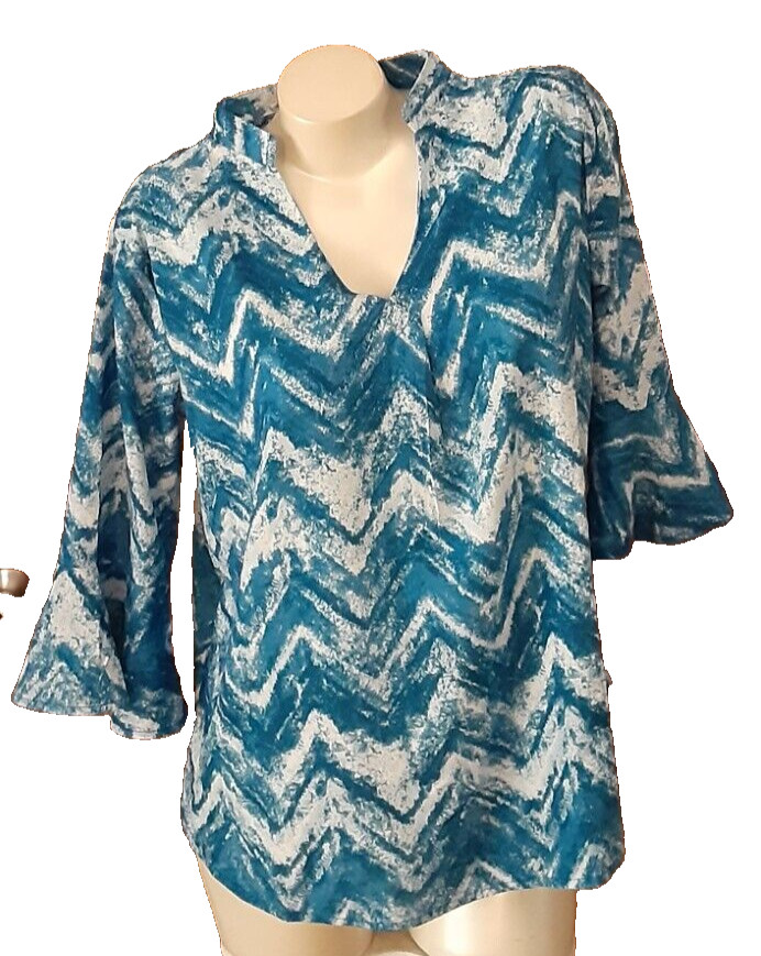 Sheila Rose Blouse Blue White Bracelet Sleeves Mock Collar Misses Size L NWT
