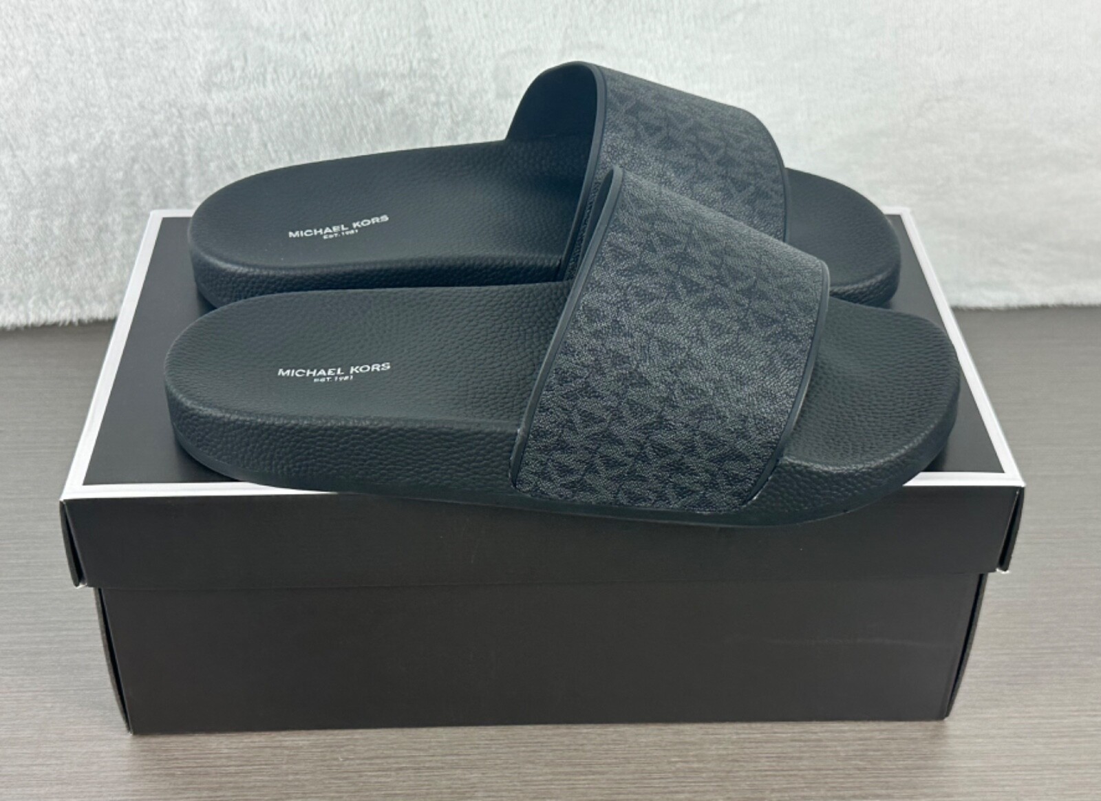 Michael Kors Men’s Black Dawson Signature Logo Slide Sandals Size 10 NWB