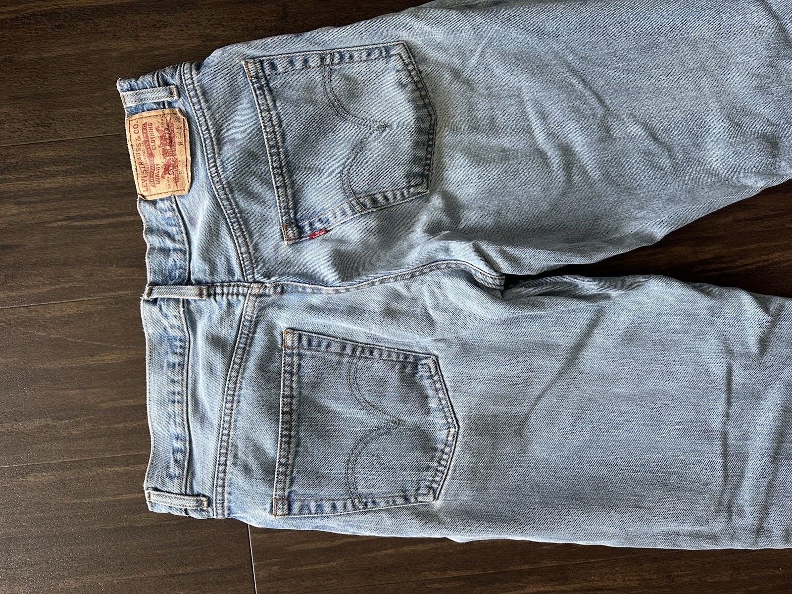 Levi’s 550 500 Series Men’s Relaxed Fit Light Wash Blue Straight Denim Jeans