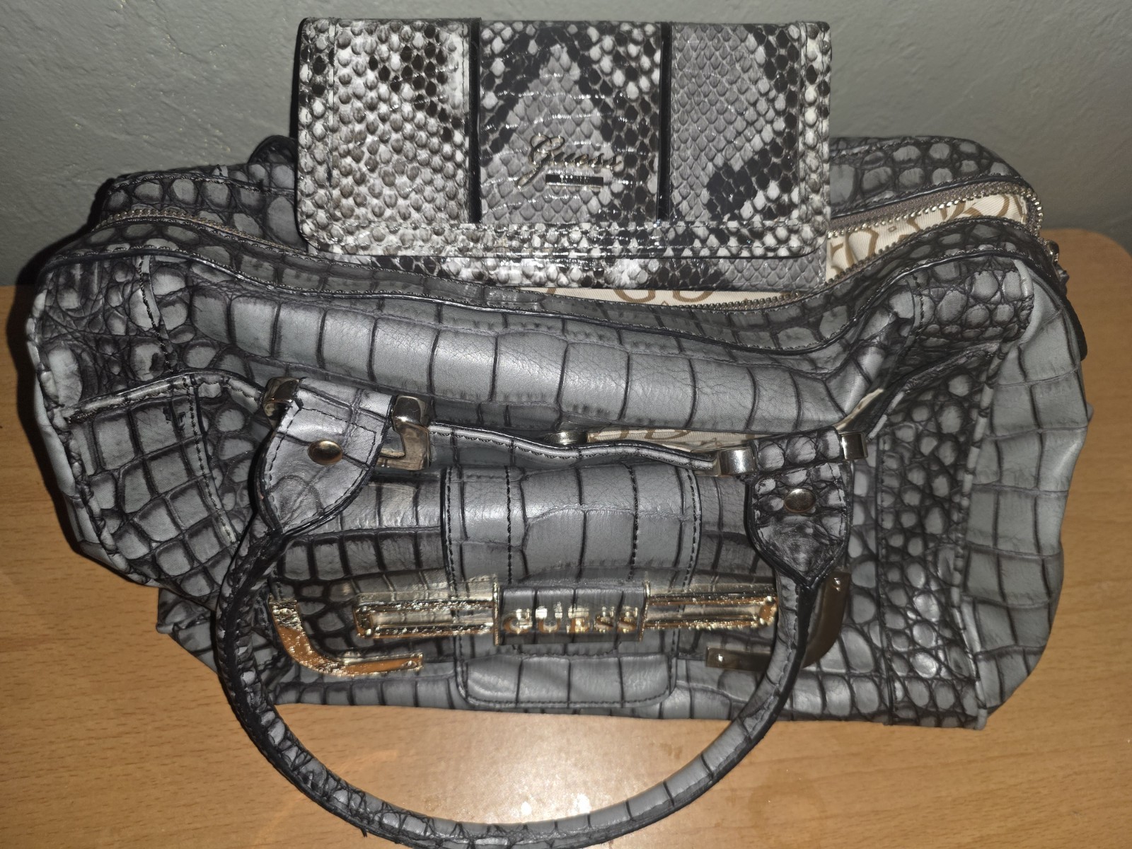 GUESS Gray/Black Croc Embossed Satchel Top Handle Bag With Wallet