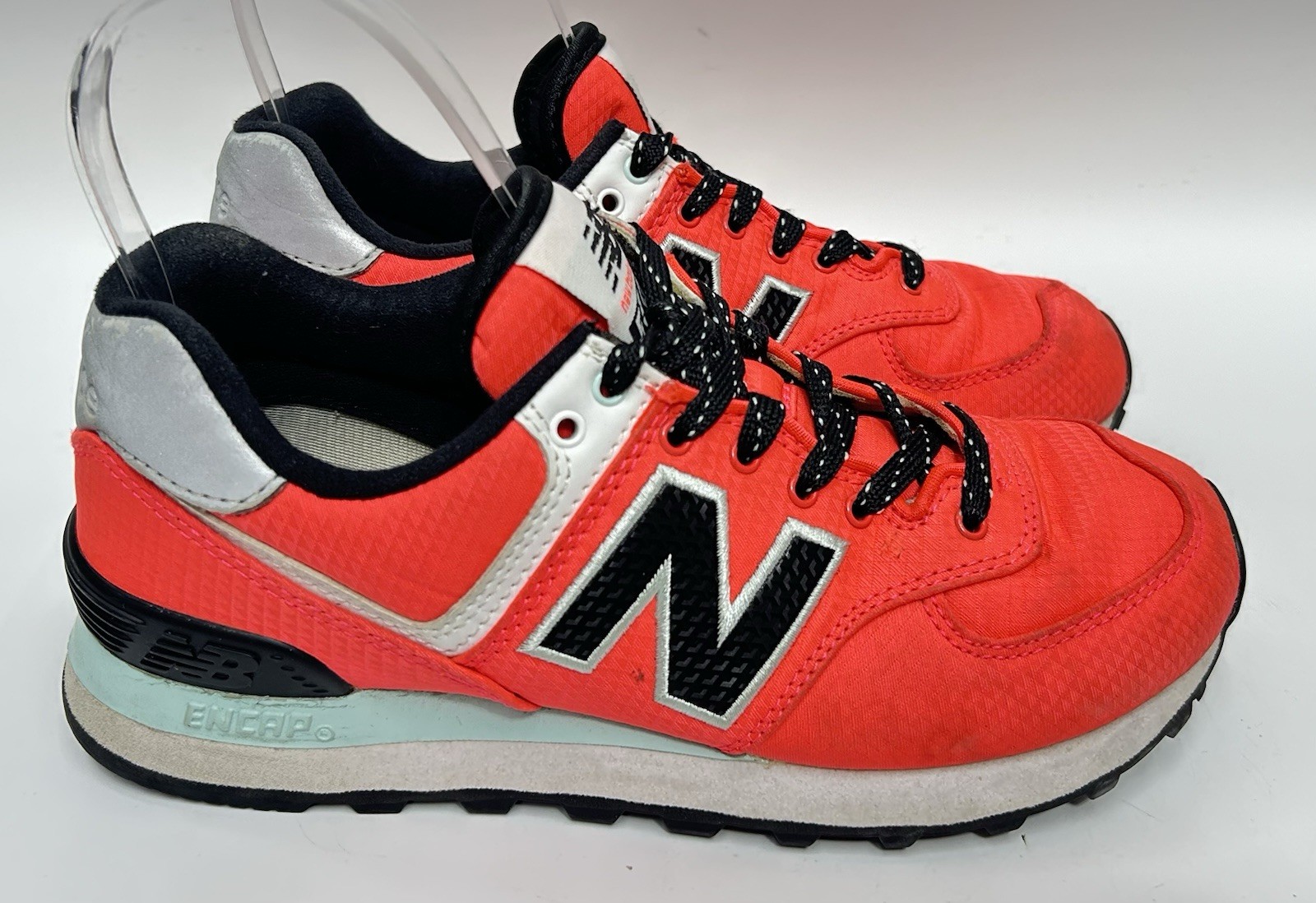 New Balance 574 Women’s Shoes Sneakers Size 6 Vivid Coral Running Retro Gym