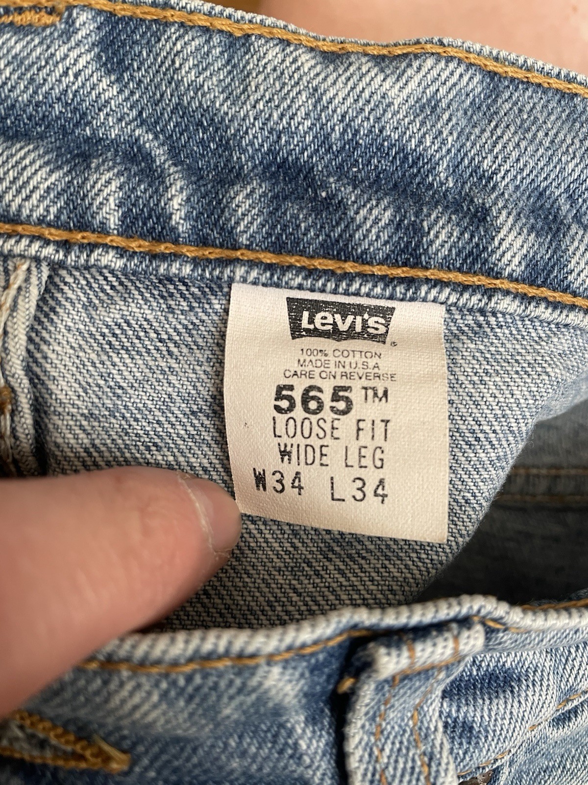Vintage 90s Levi’s 565 Made in USA Wide Leg Loose Fit Jeans Light Blue Denim
