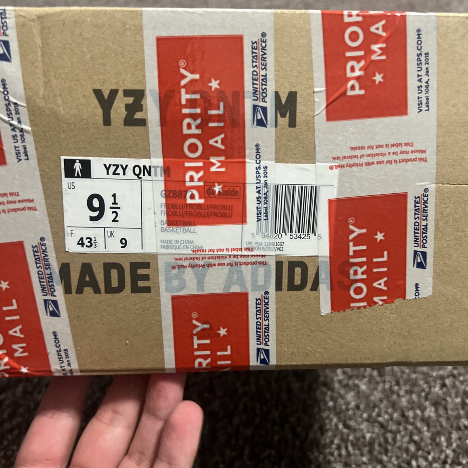 Size 9.5 – adidas Yeezy Quantum Frozen Blue