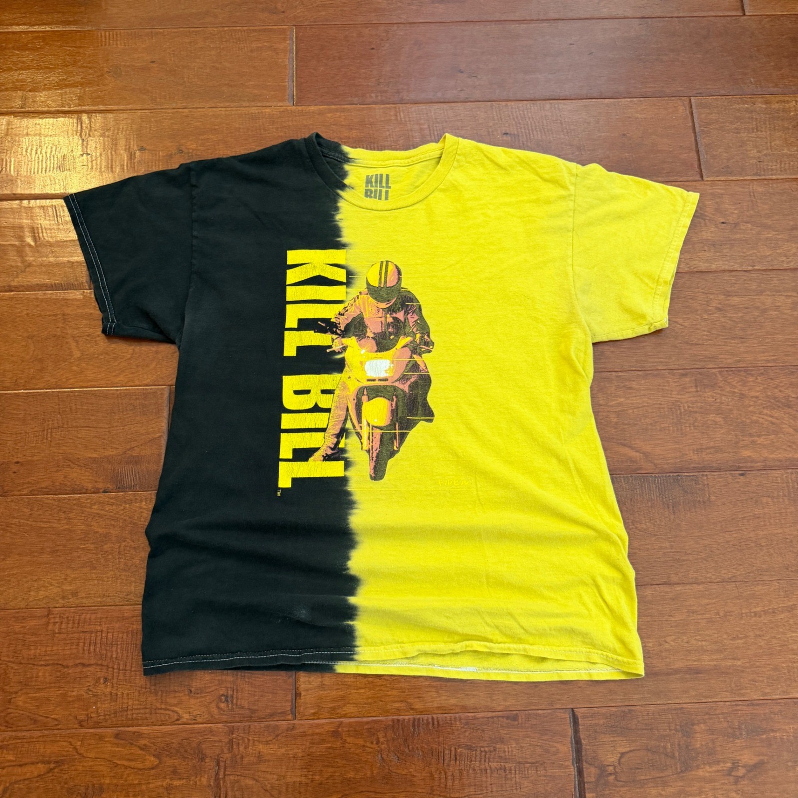 Goodie Two Sleeves T-Shirt Mens L Yellow Kill Bill Volume 1 Split Tie Dye Movie