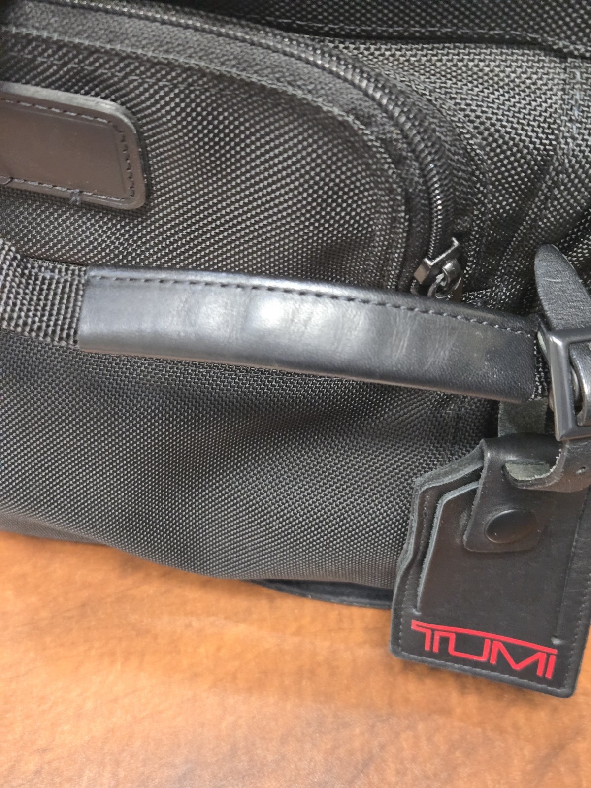 Tumi briefcase Alpha 262ID3 – large – Excellent condition