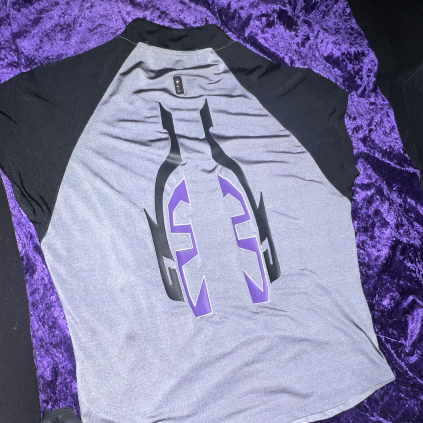 Woman Gray Black Purple Geometric 1/4 Zip Mock Neck Activewear T-Shirt