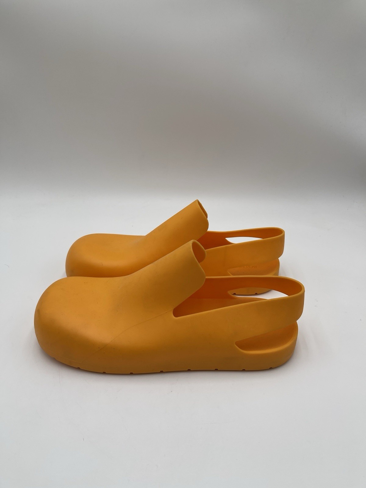Men’s Bottega Veneta Puddle Slingback Orange Rubber Sandal Size 43