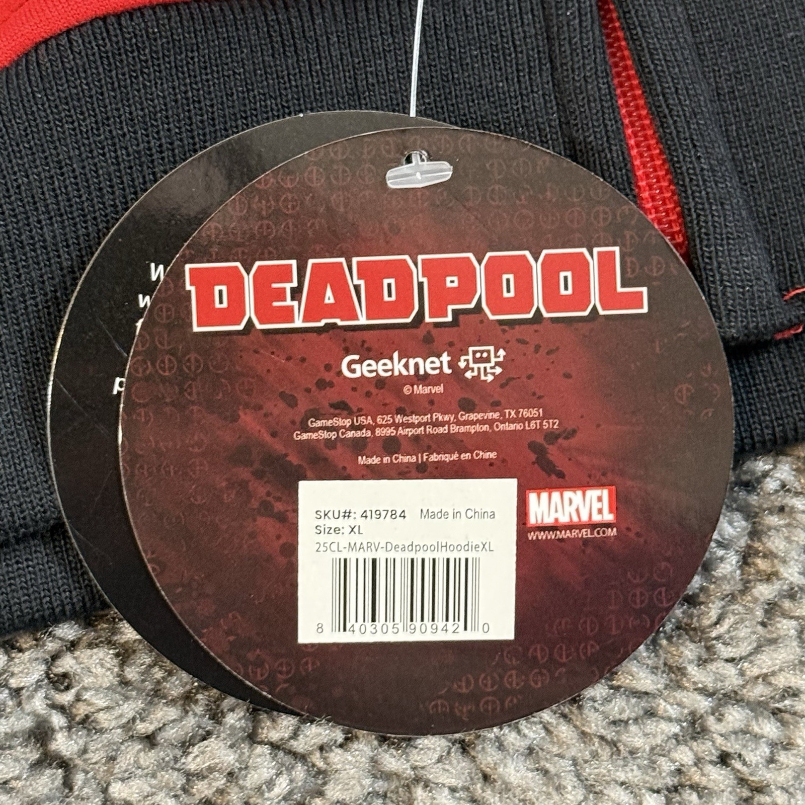 Geeknet Marvel Deadpool Cosplay Unisex Hoodie XL NWT Full Zip Face Mask