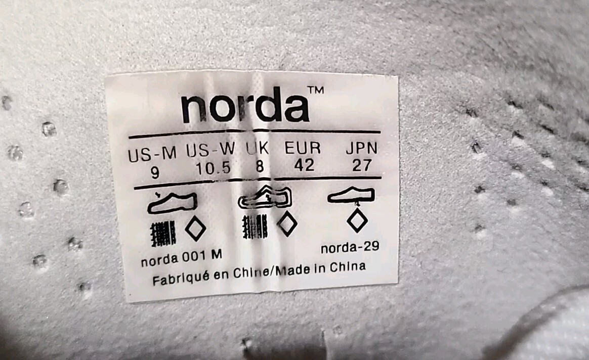 Norda 001 Trail Running Shoes Unisex Men’s 9, Women’s 10.5 – White Gray