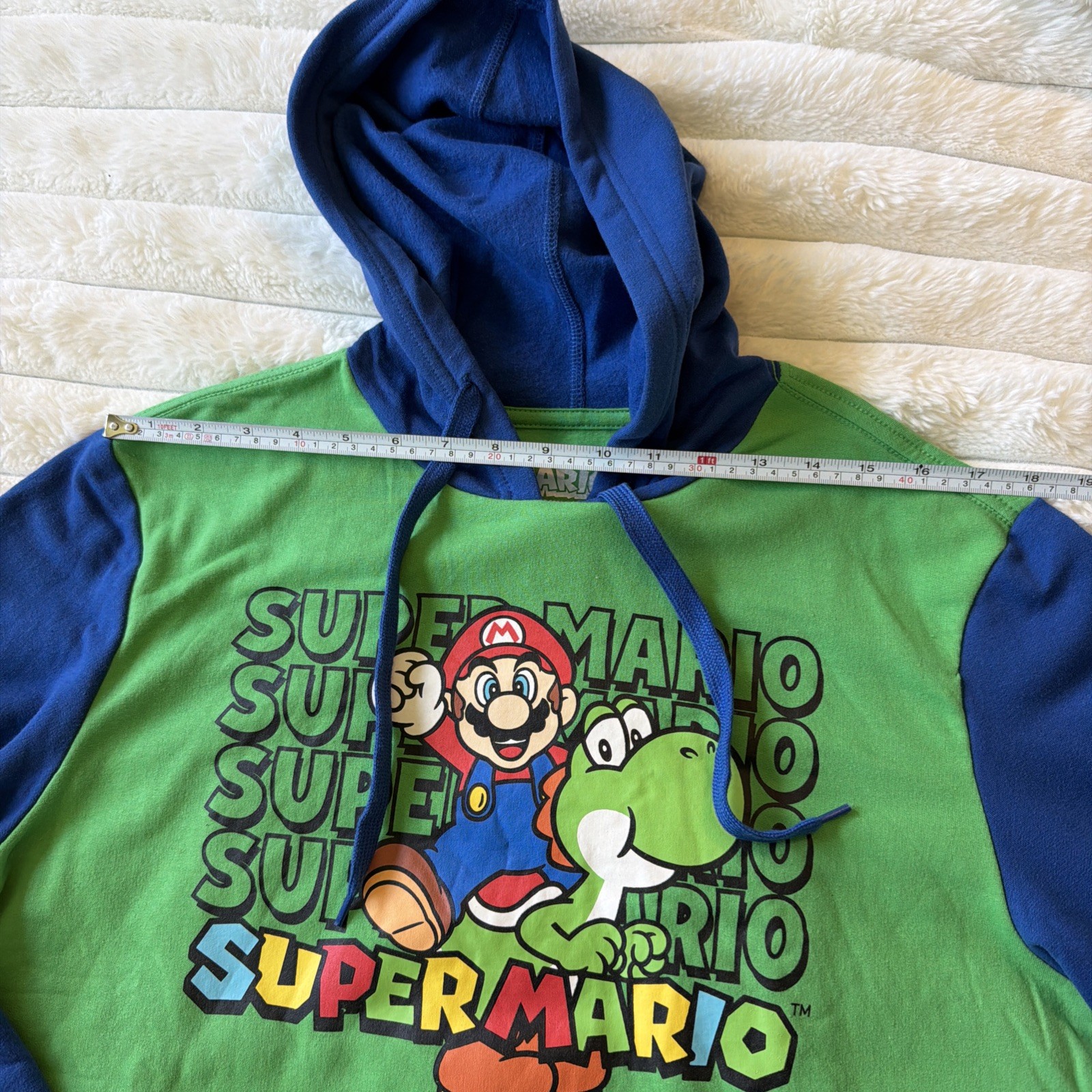 Super Mario-Nintendo Colorblock Pullover Hoodie Unisex Green & Blue Medium (NEW)
