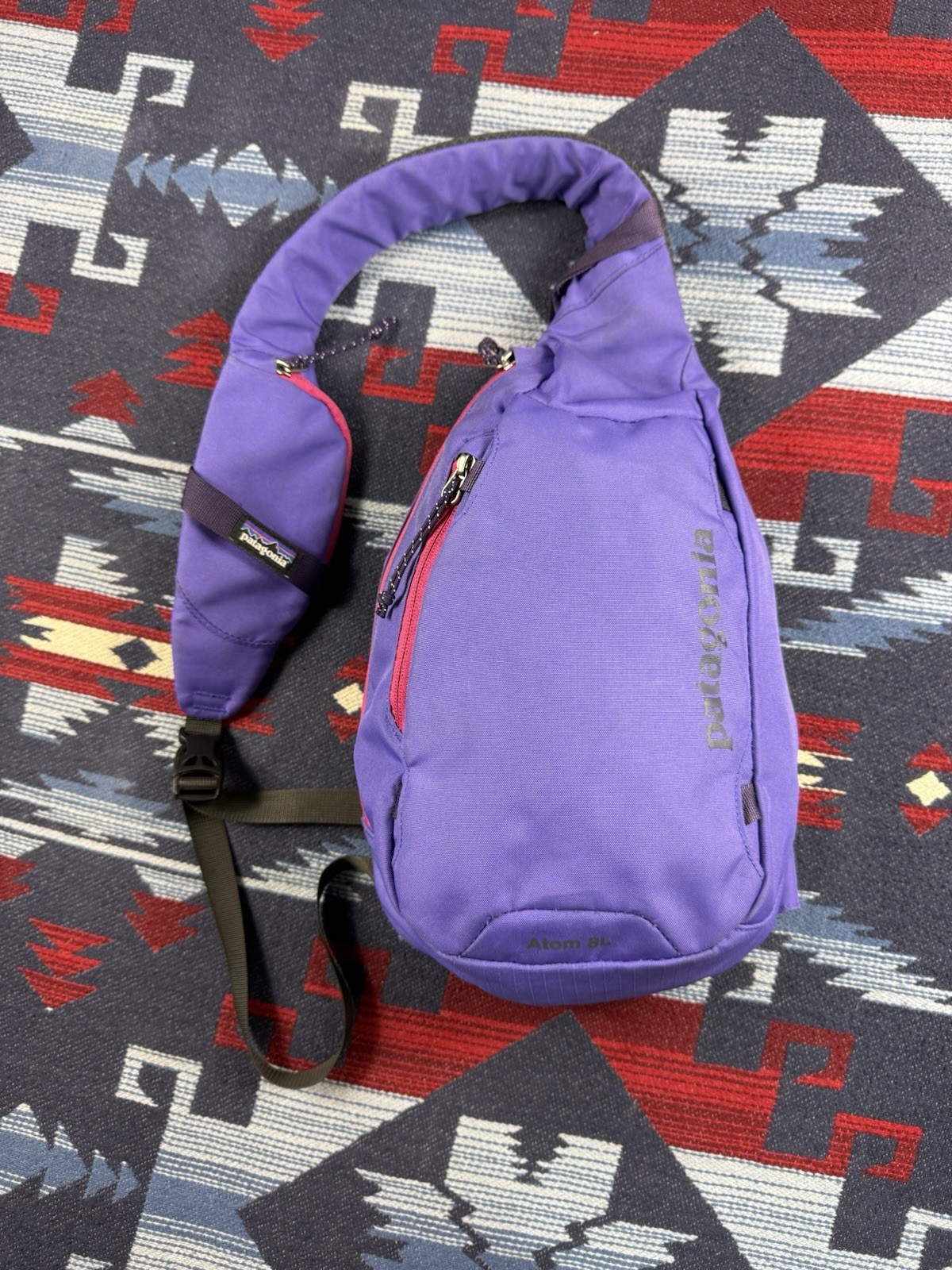Patagonia Atom Sling 8L Women Bag Outdoor Purple Violet Rare Color Carry On Pack
